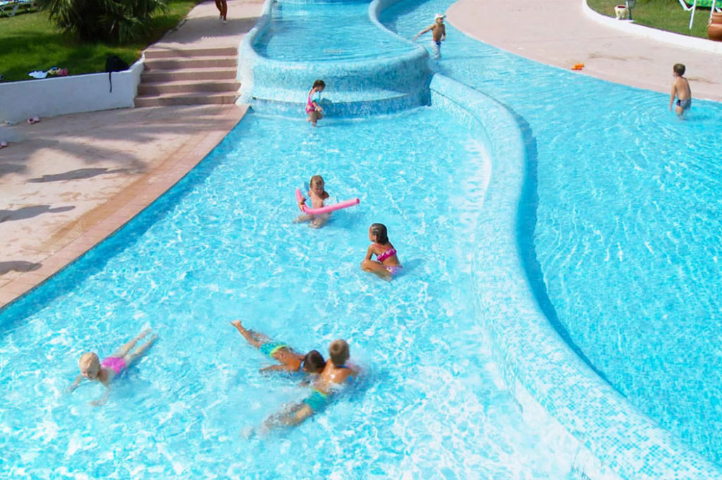 Piscina exterioara pentru copii