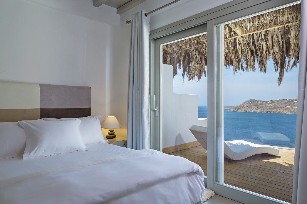Junior Suite with Sea View and Outdoor Jetted Tub