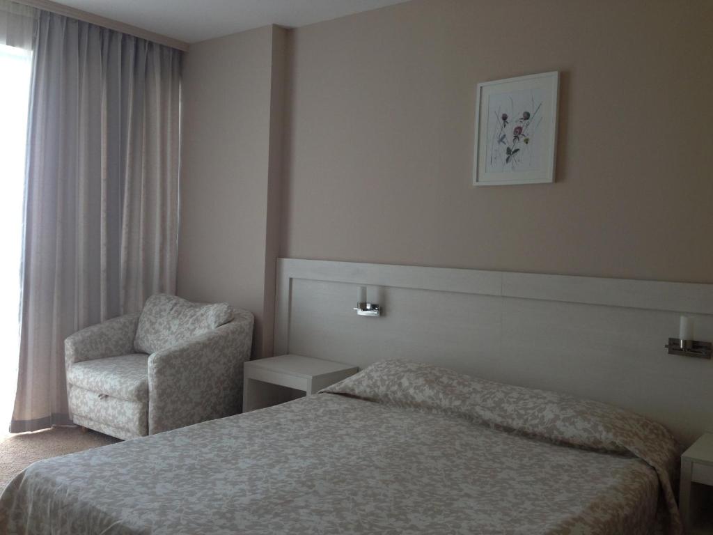 Standard Room (Balcony, Economy)