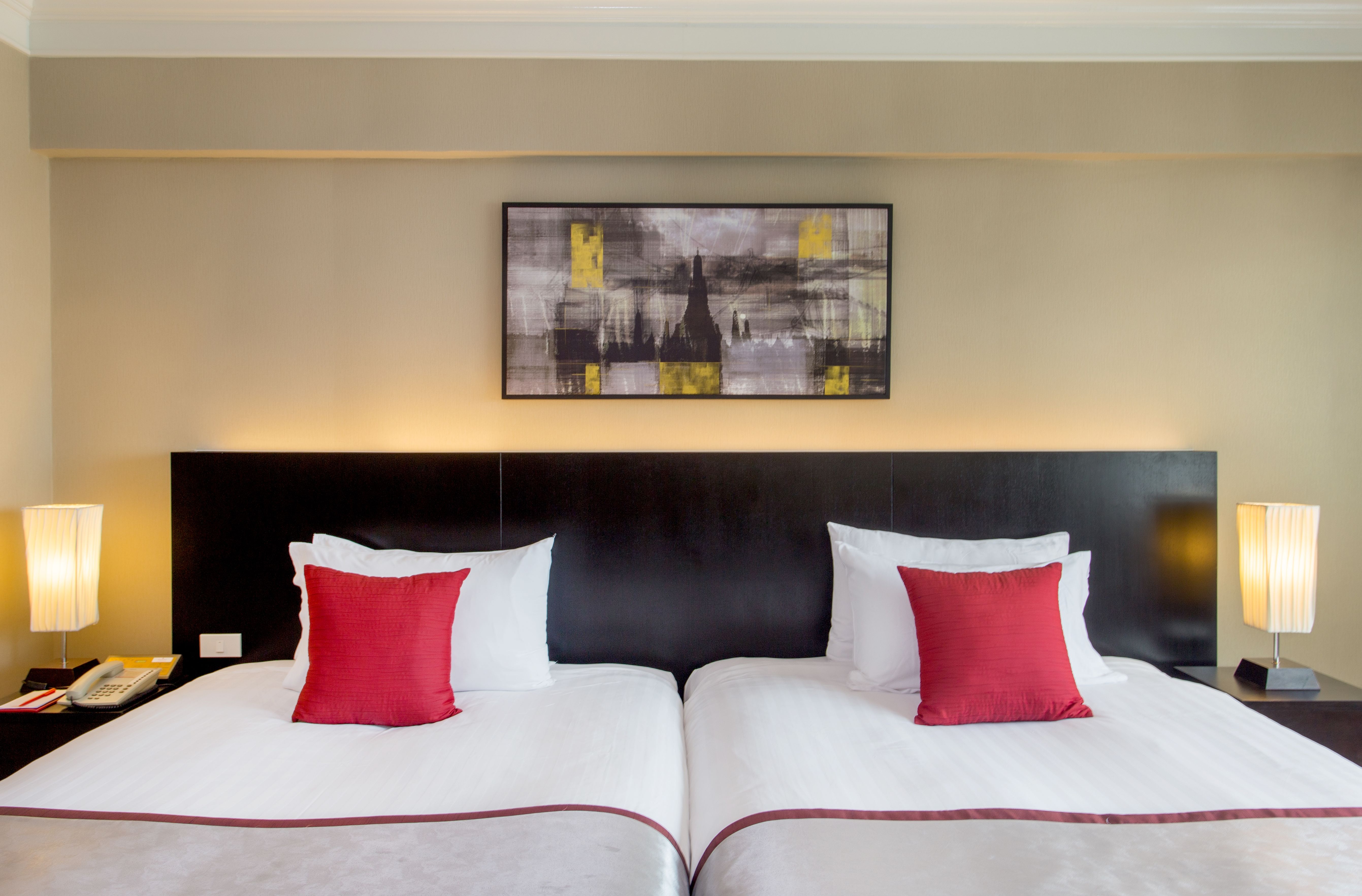 Deluxe Riverview Room