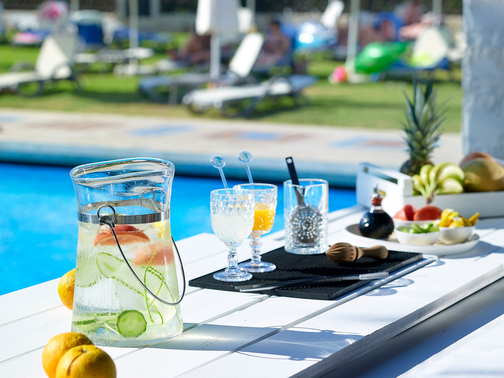 POOL BAR CALYPSO
