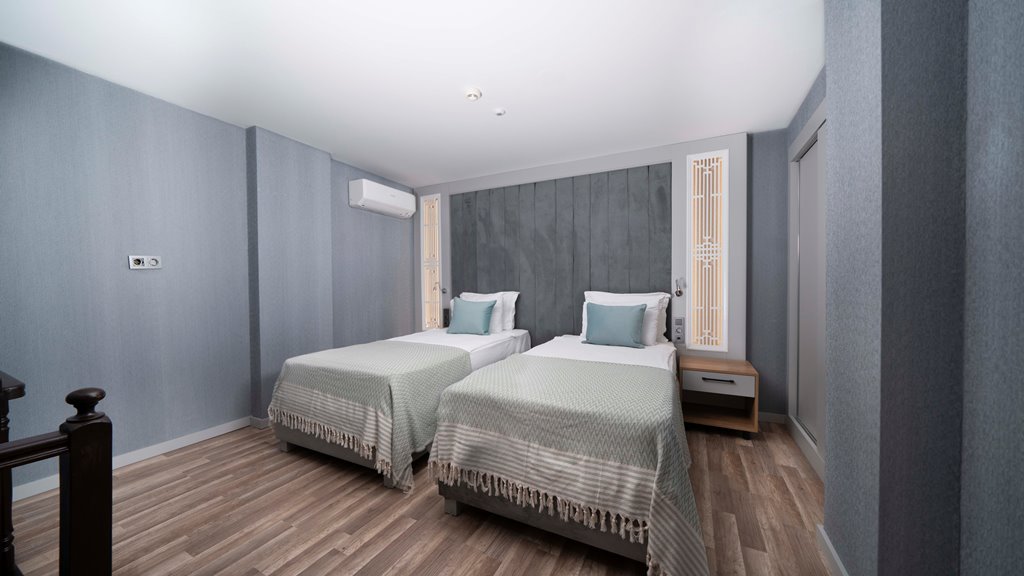 GRAND SUITE
