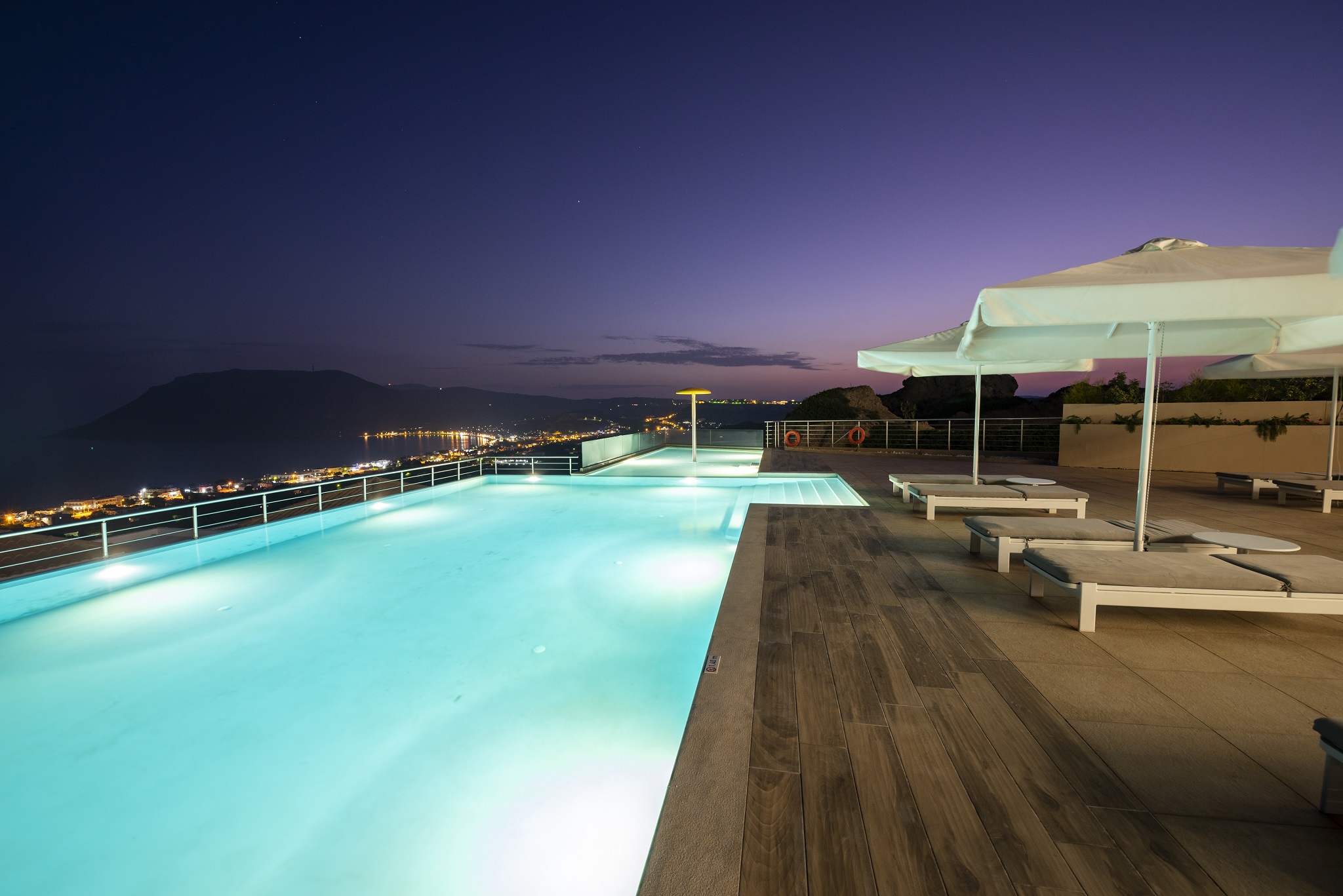 Piscina deschisă