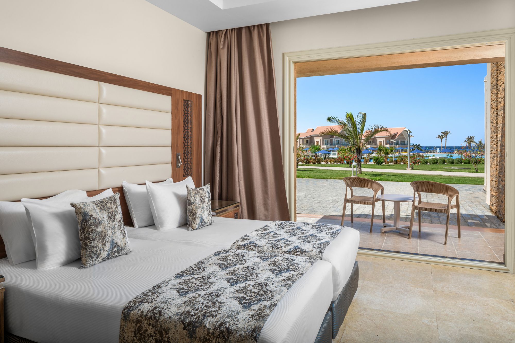 Family Room Sea Side View