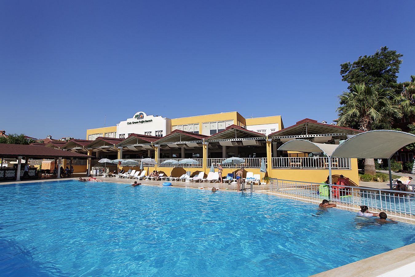 Piscina deschisă