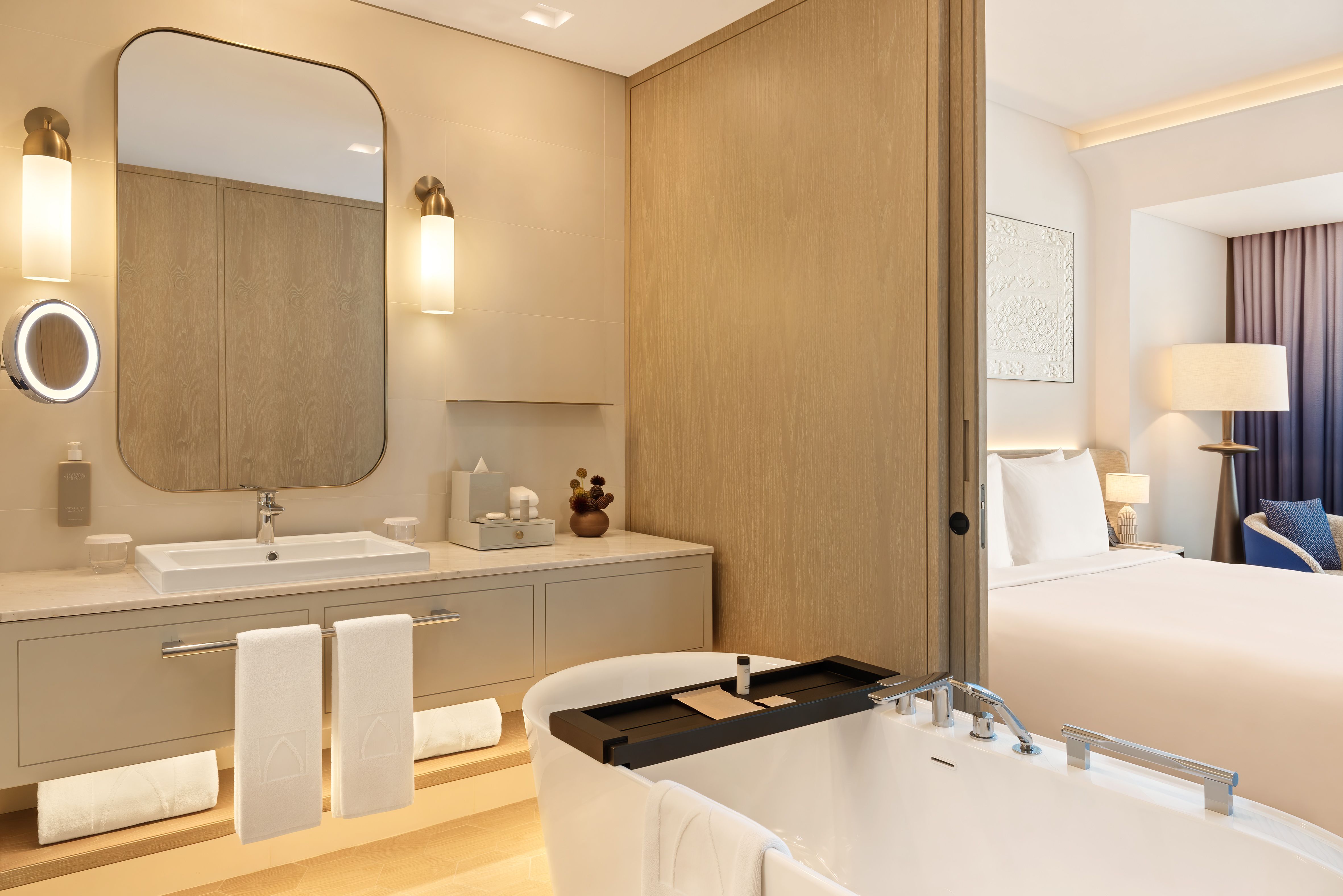 Deluxe Room King