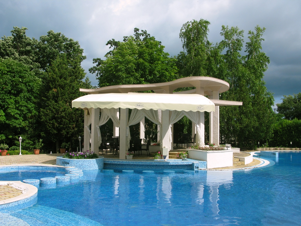 Piscina deschisă