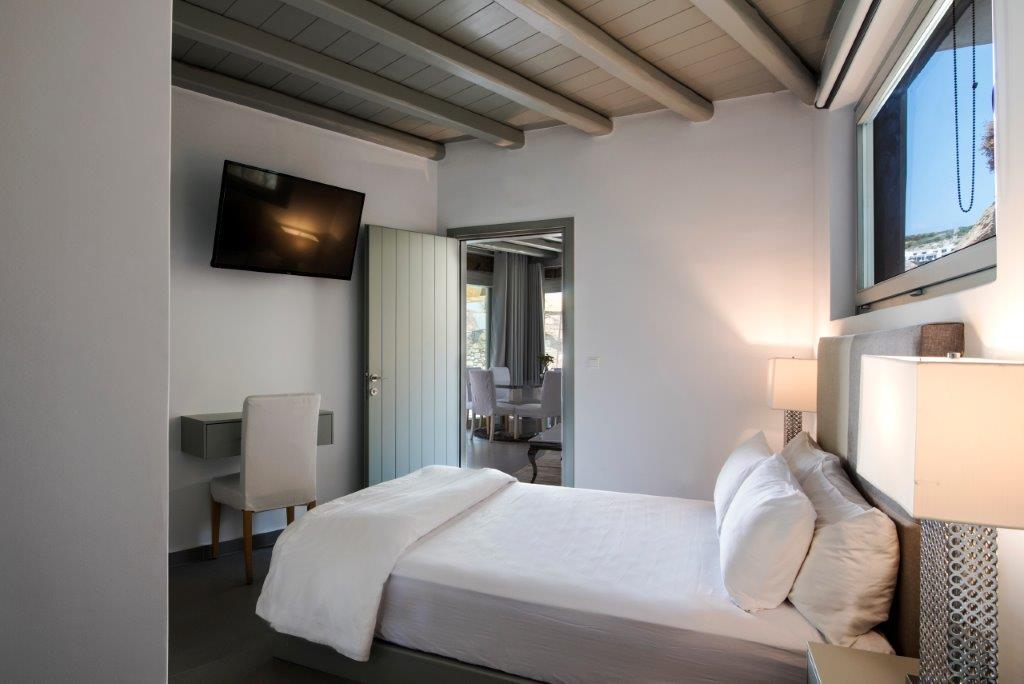 Grand Deluxe Three Bedroom Villa with Private Pool and Sea View