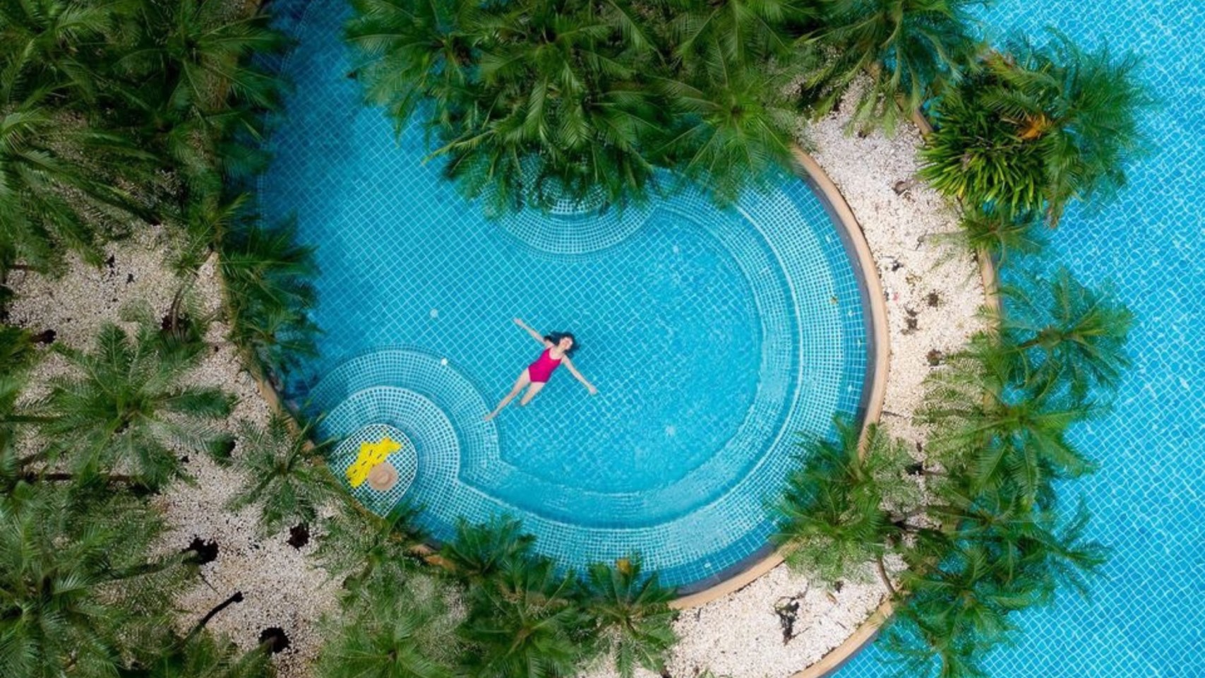 Piscina deschisă