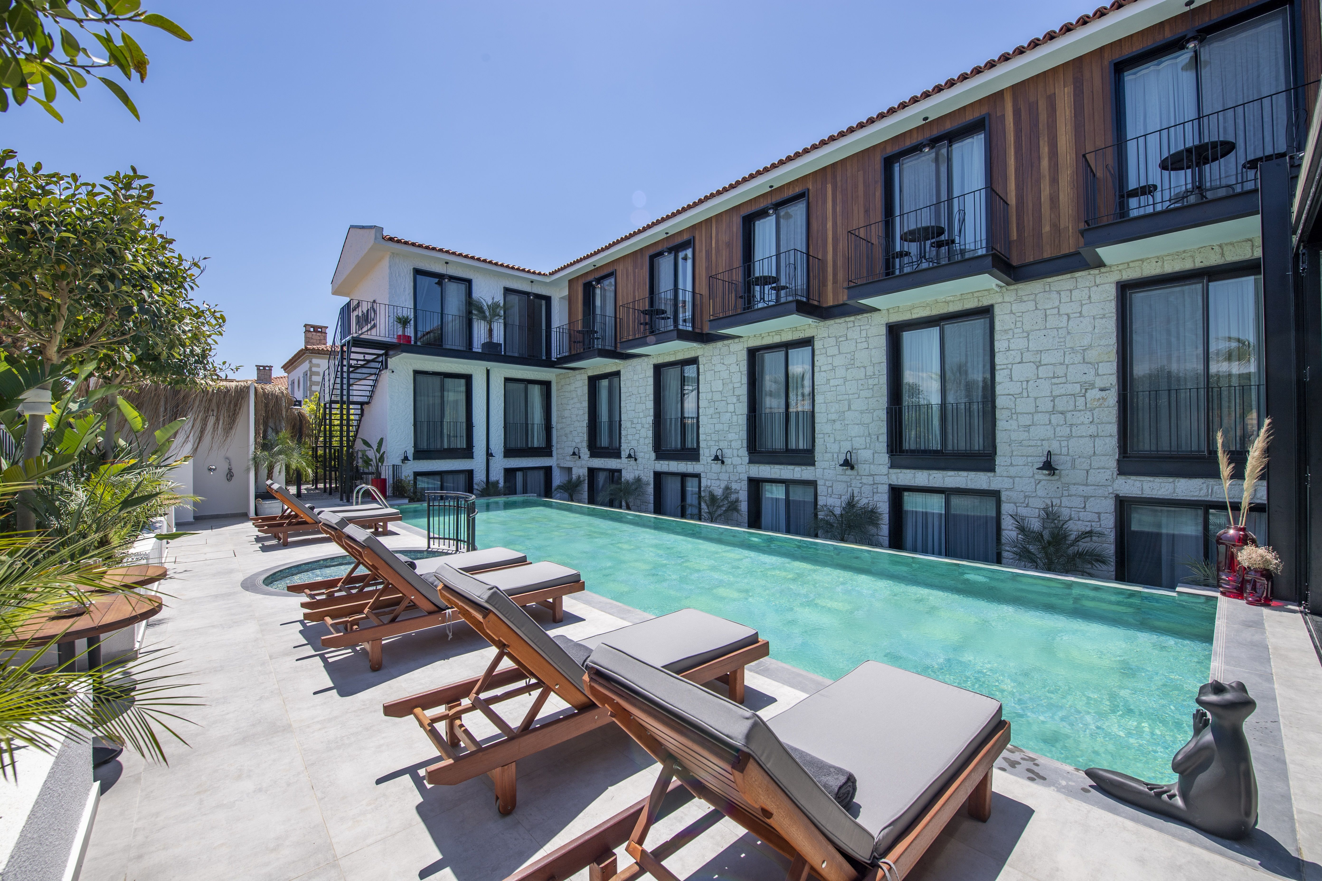 Piscina deschisă
