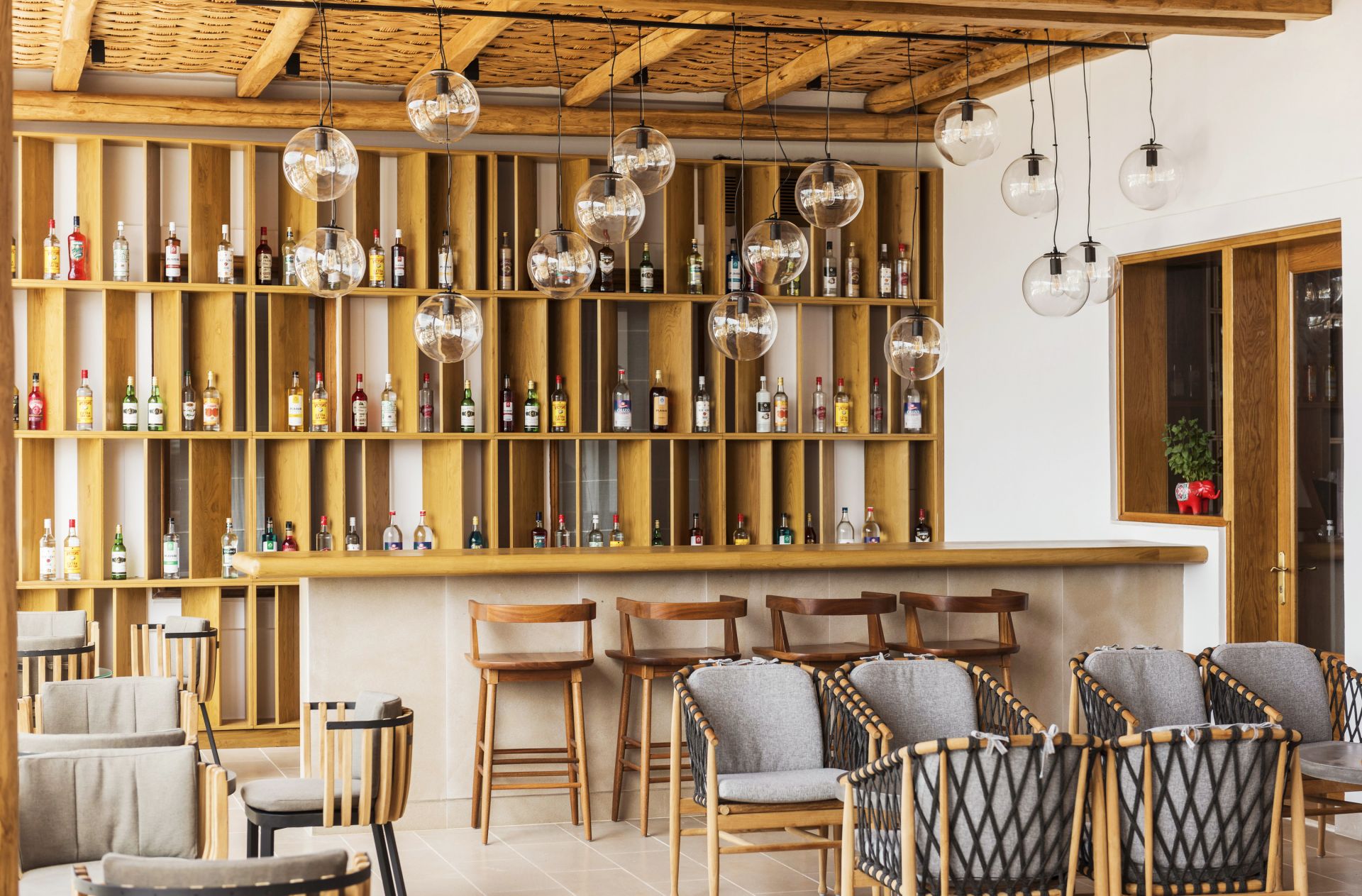 CAFE RINELA