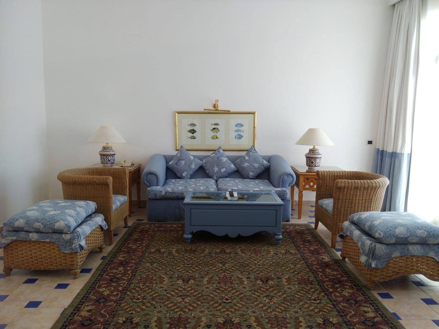 Diplomatic Suite 