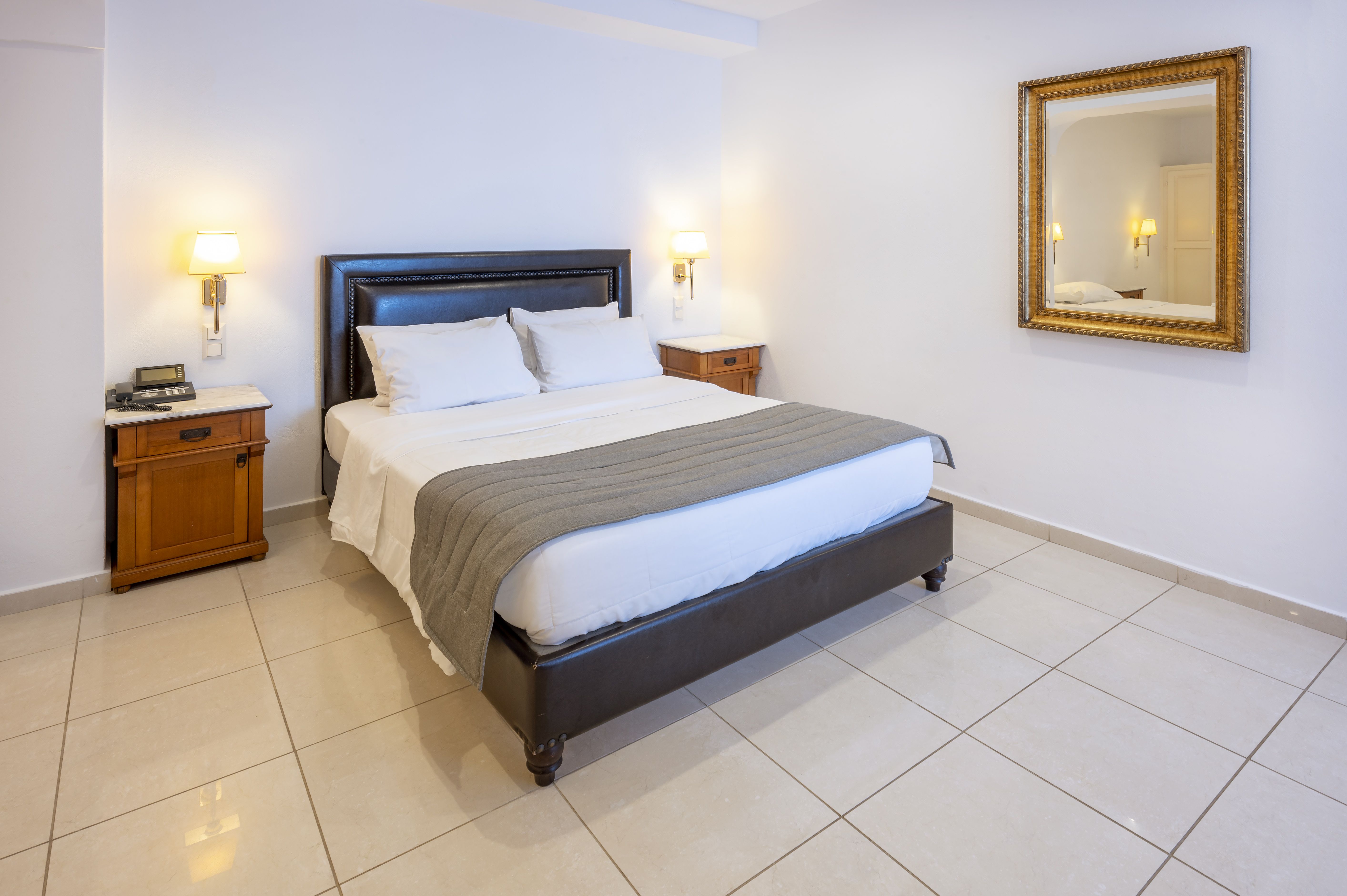 Superior Room with Shared Pool