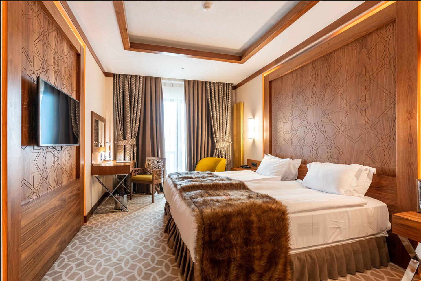 JUNIOR DELUXE FAMILY SUITE