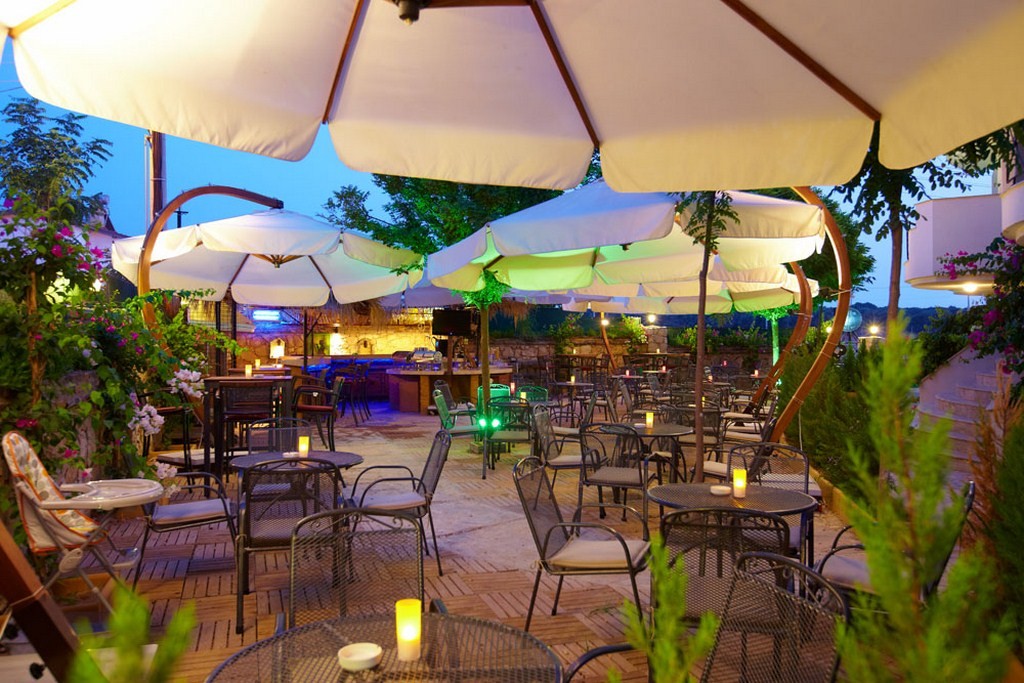 Main Restoran