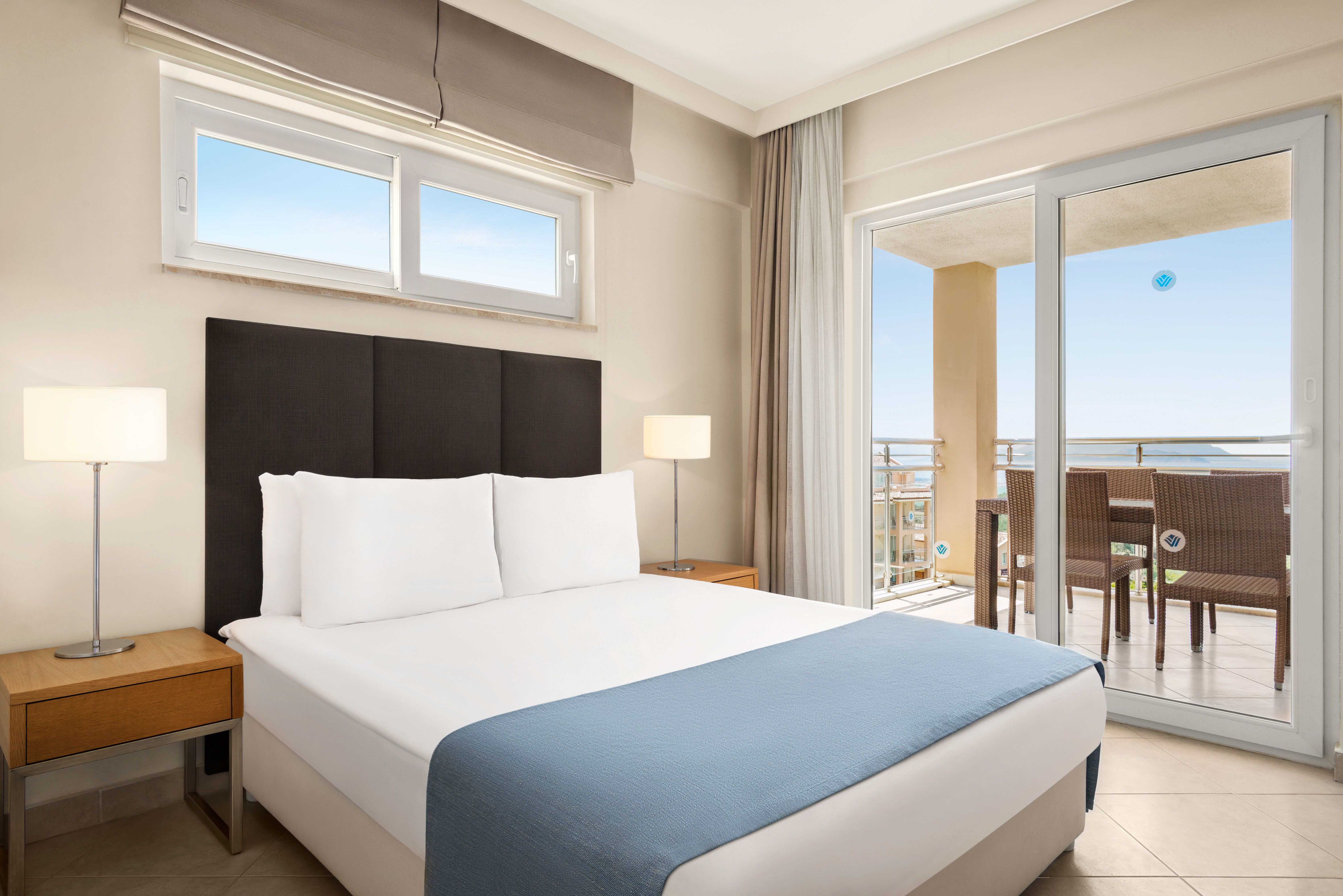 CLASSIC SUITE 1 BEDROOM BALCONY OR TERRACE