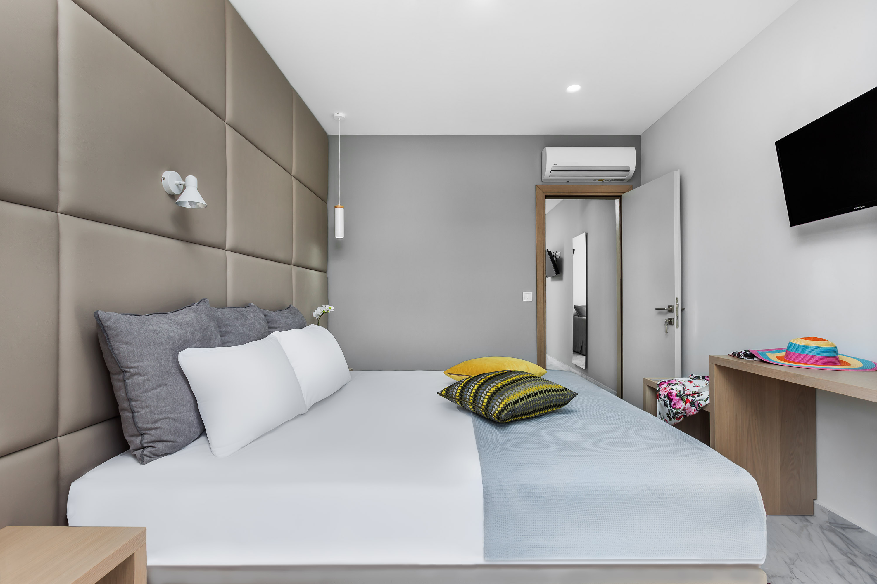 FAMILY ROOM DELUXE