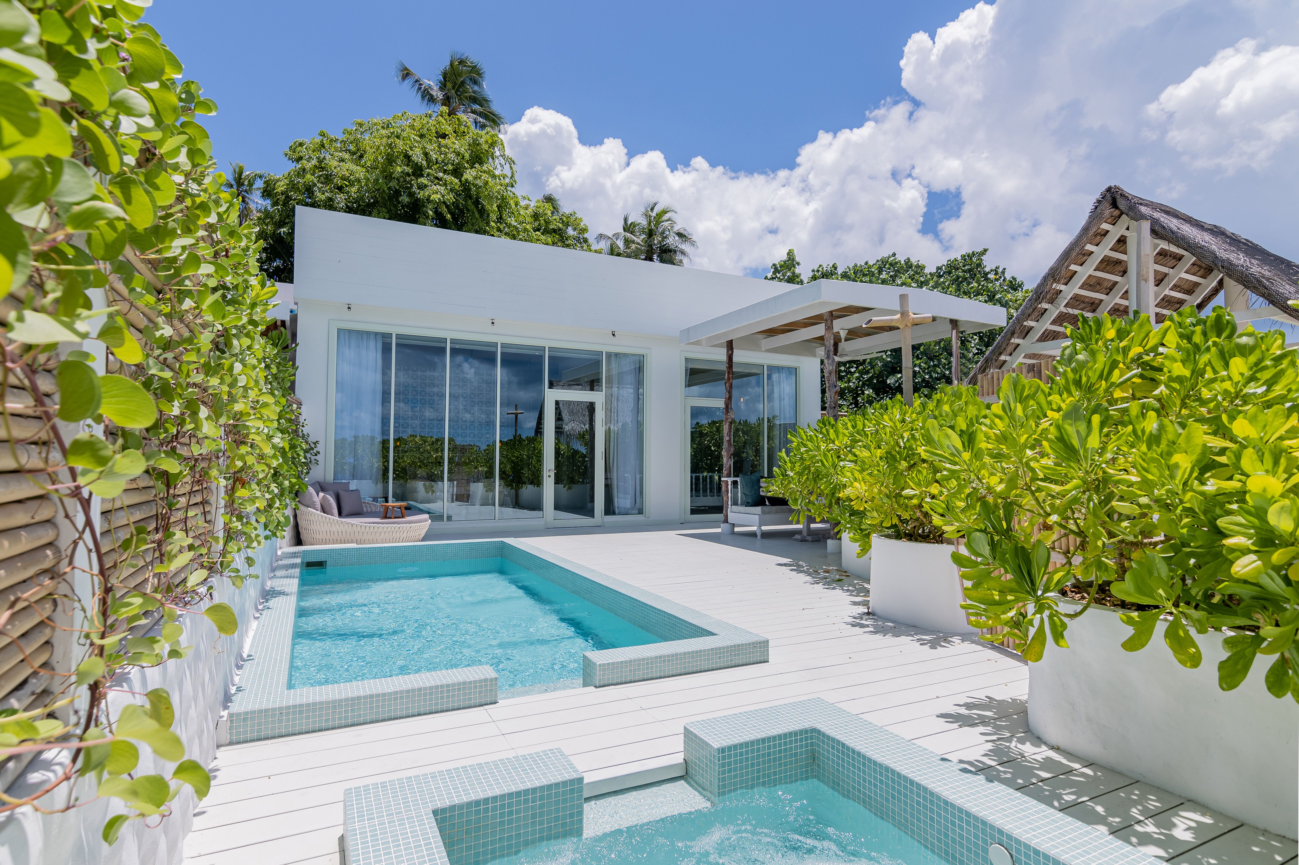 Sunset Beach Pool Suite