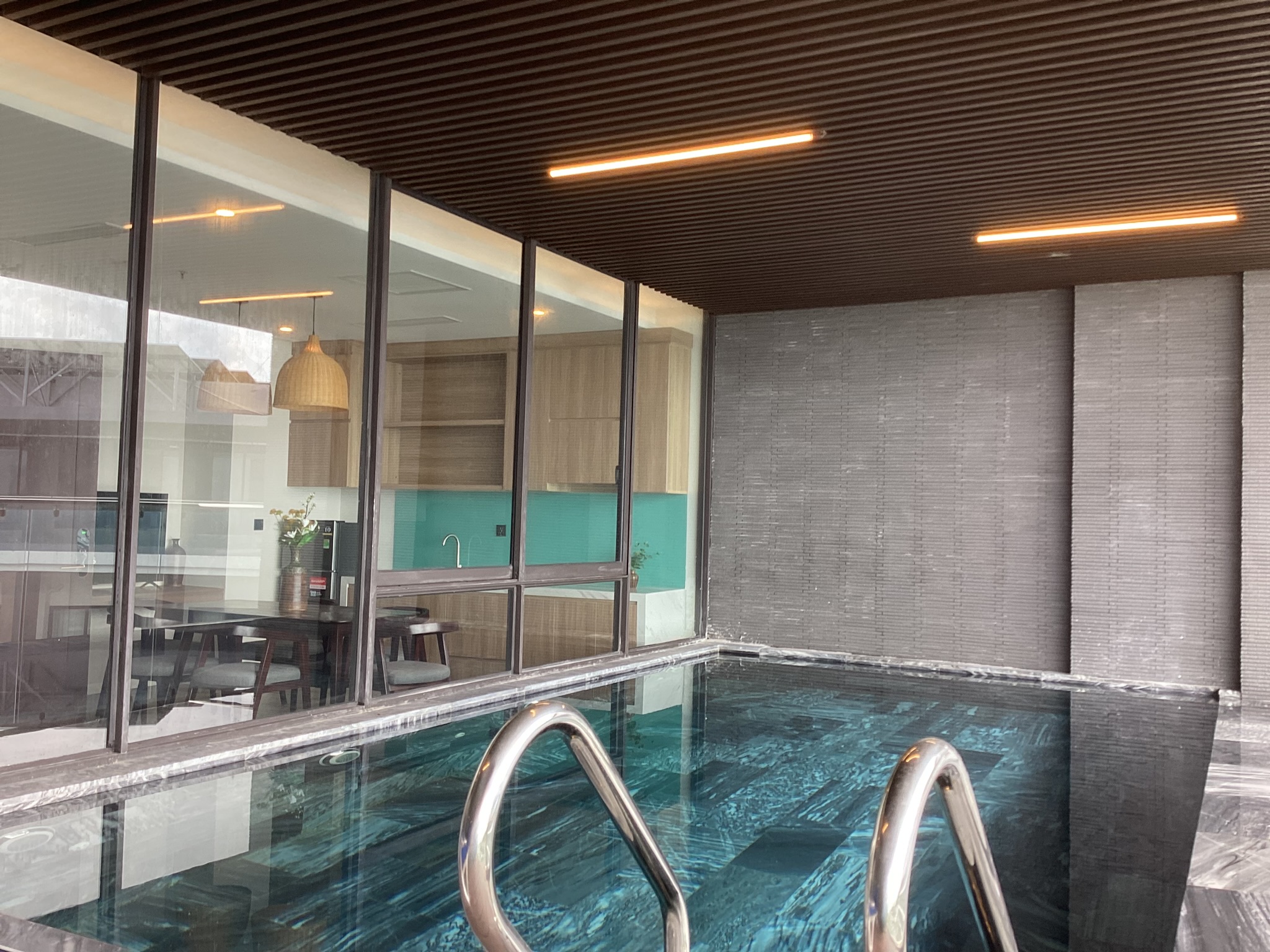 PENTHOUSE 1 BEDROOM 