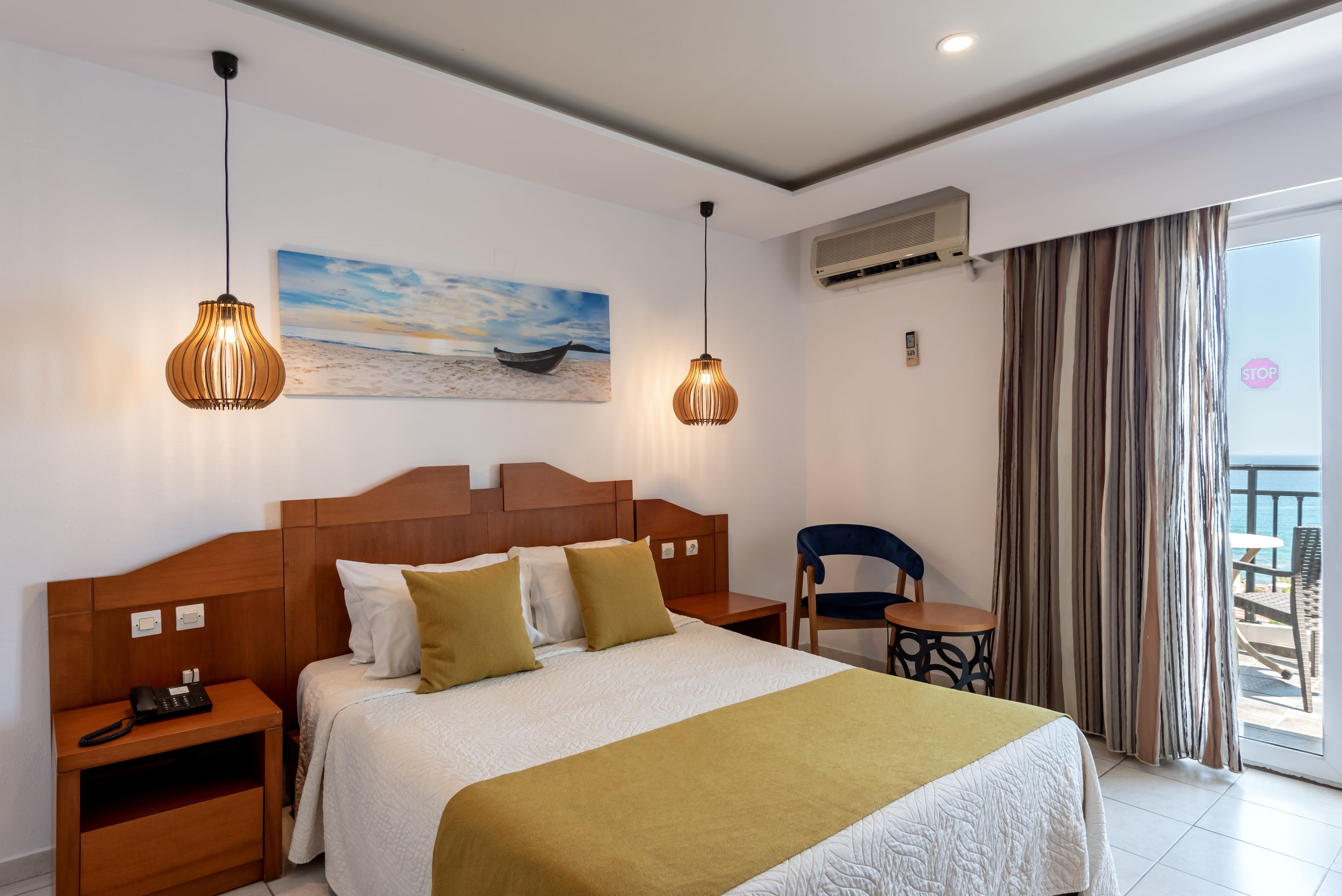 DOUBLE STANDARD ROOM