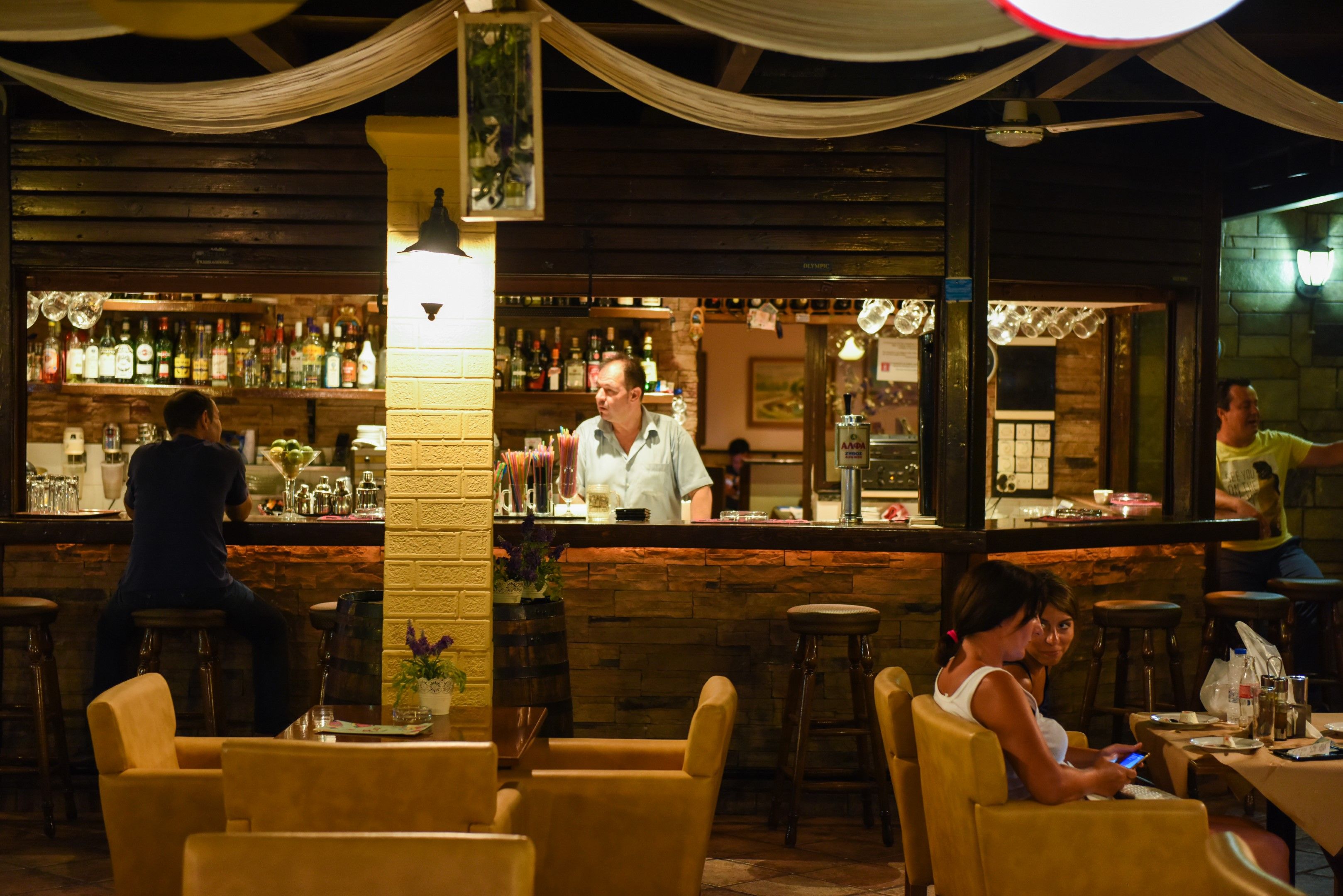 mega restaurant 