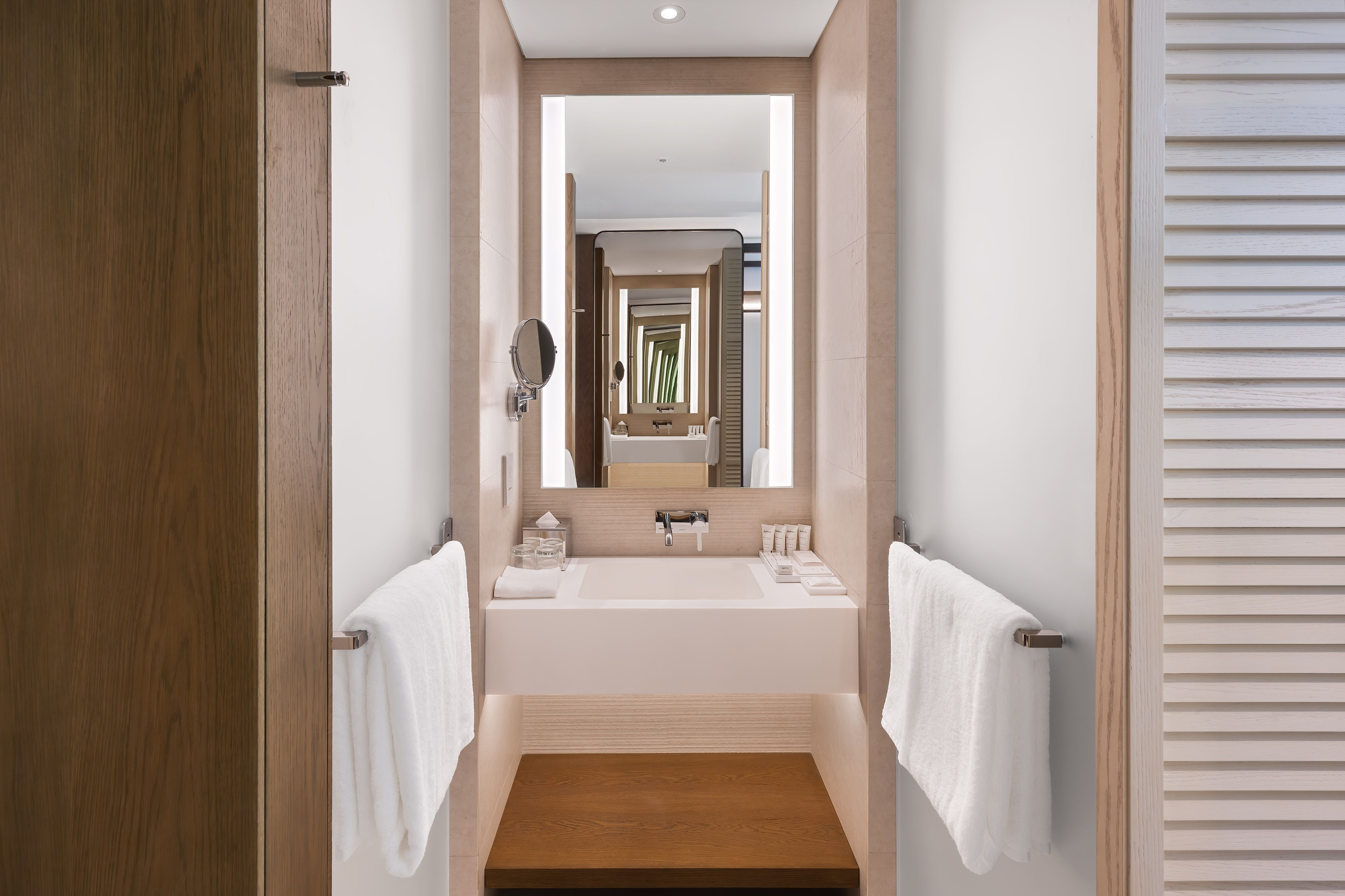 Premium Room Corner Sea View 