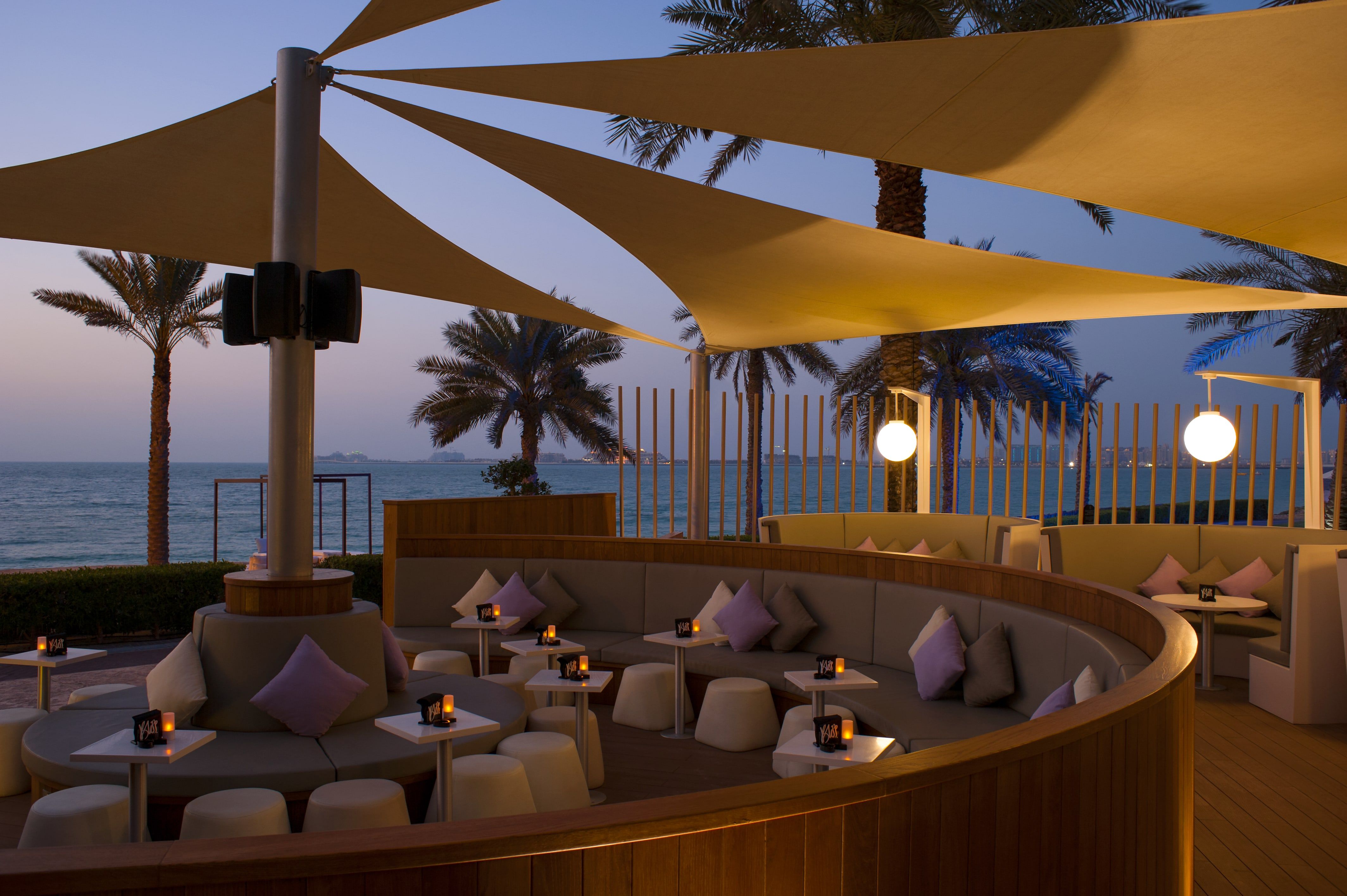Bliss Beach Lounge