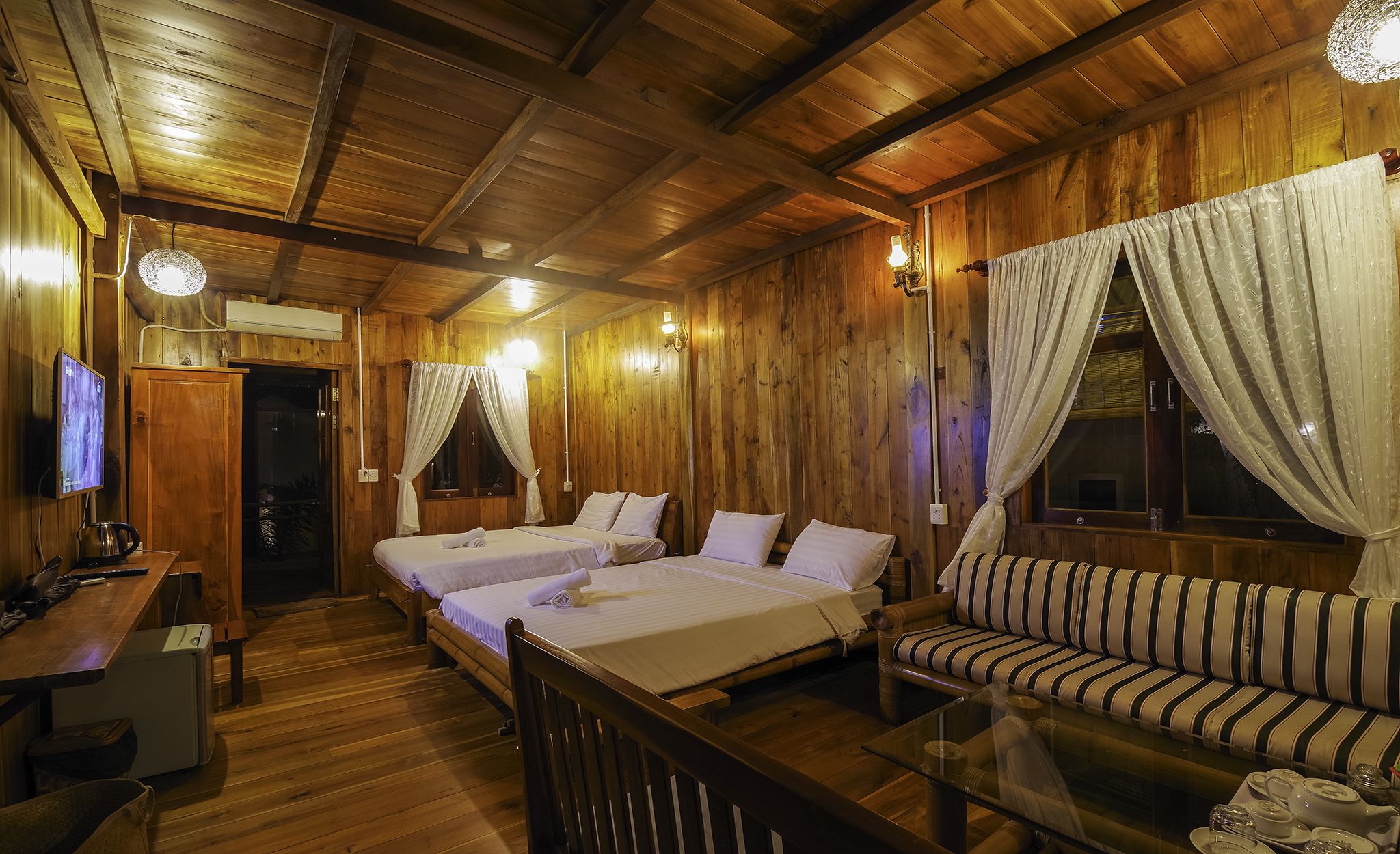 FAMILY GARDEN VIEW ROOM