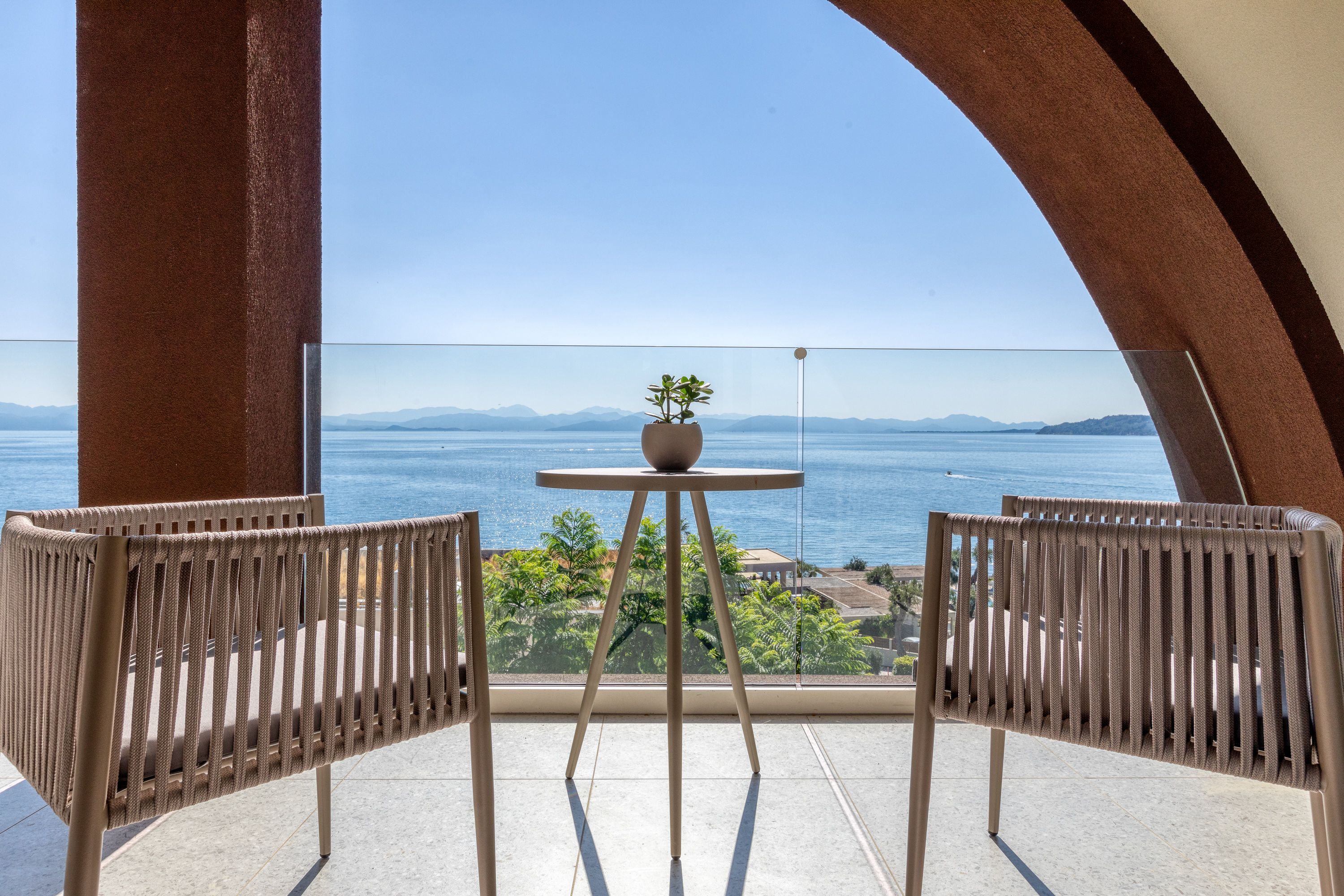Grand Opal Suite Sea View 
