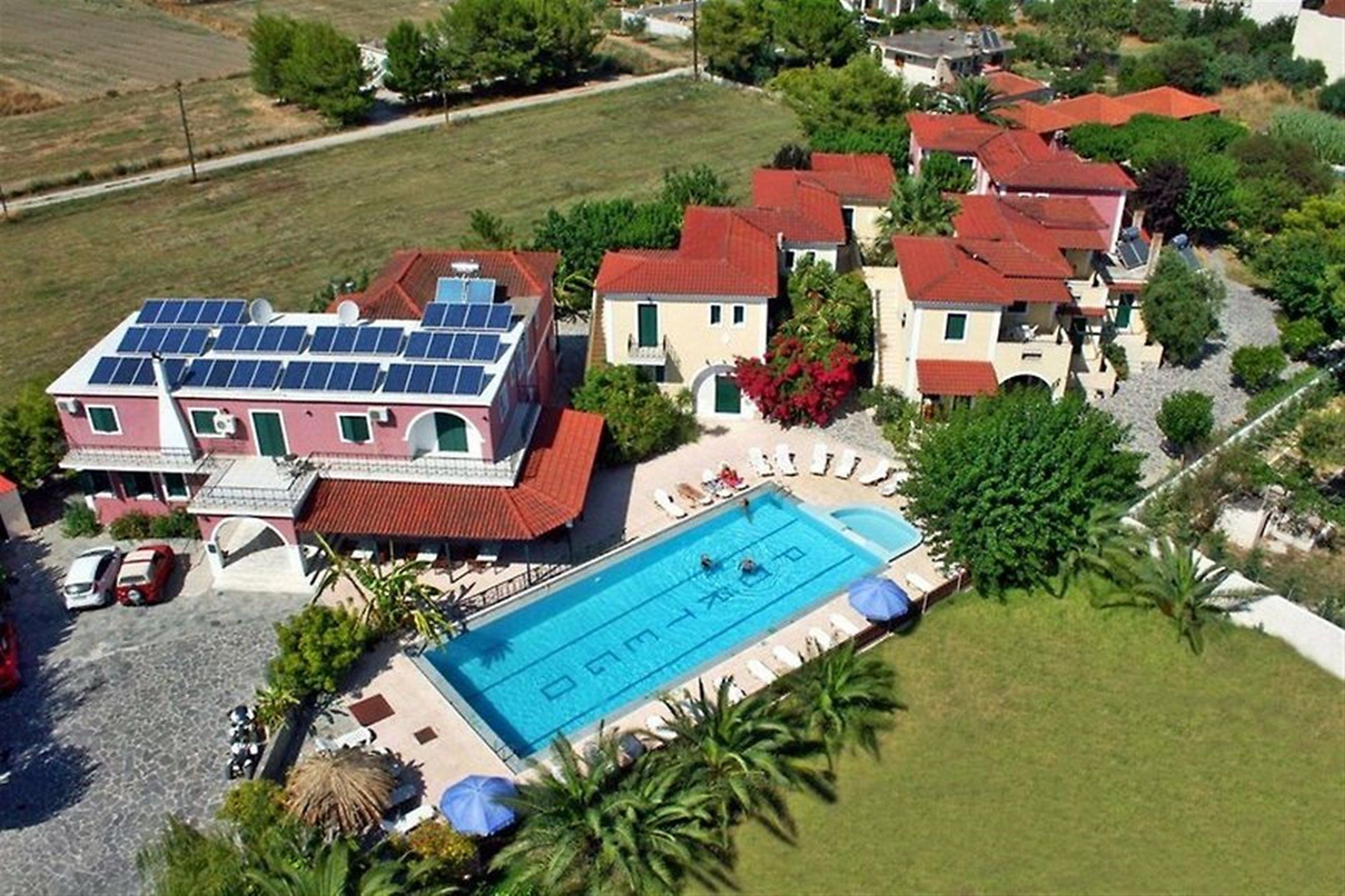 Piscina deschisă