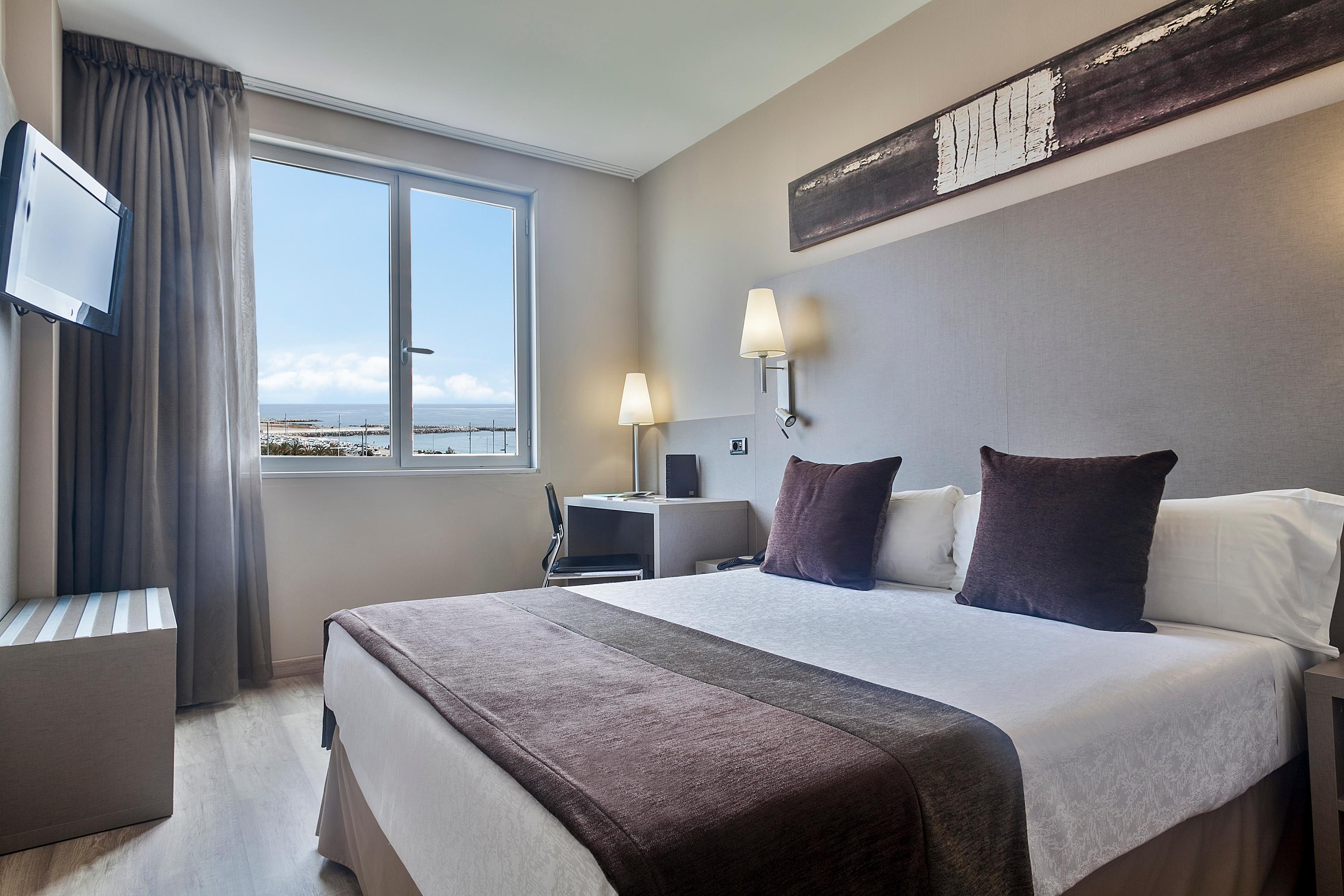 DOUBLE ROOM WITH ROLLAWAYBED