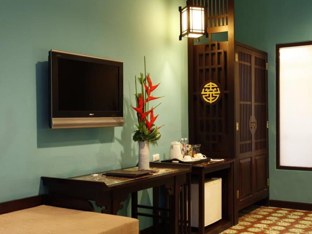 Deluxe Bungalows Sino Style