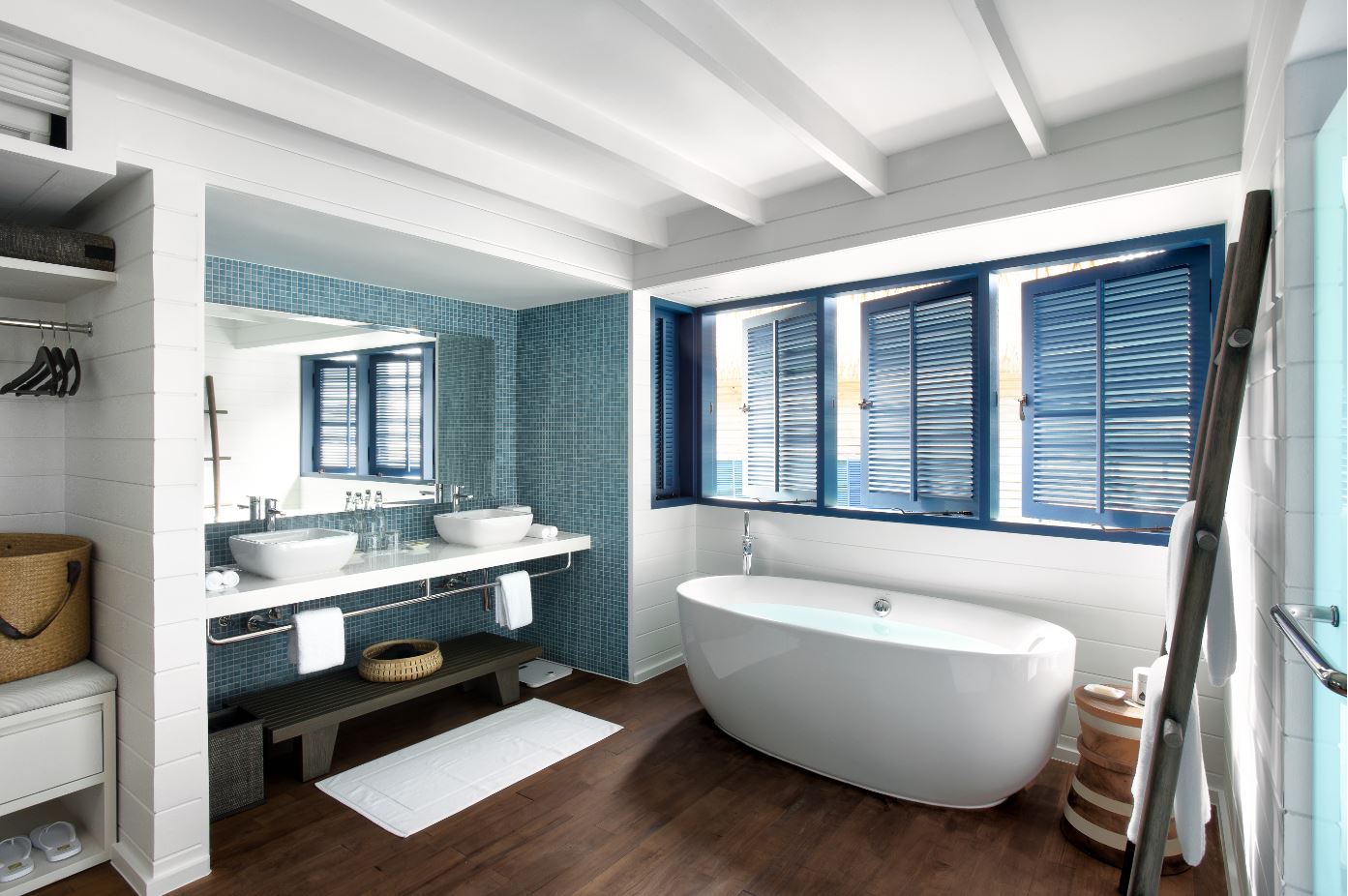 Dhoni Loft Water Villa