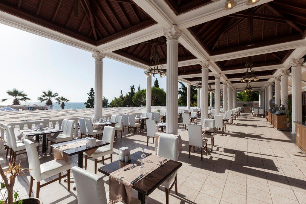 MAIN RESTAURANT