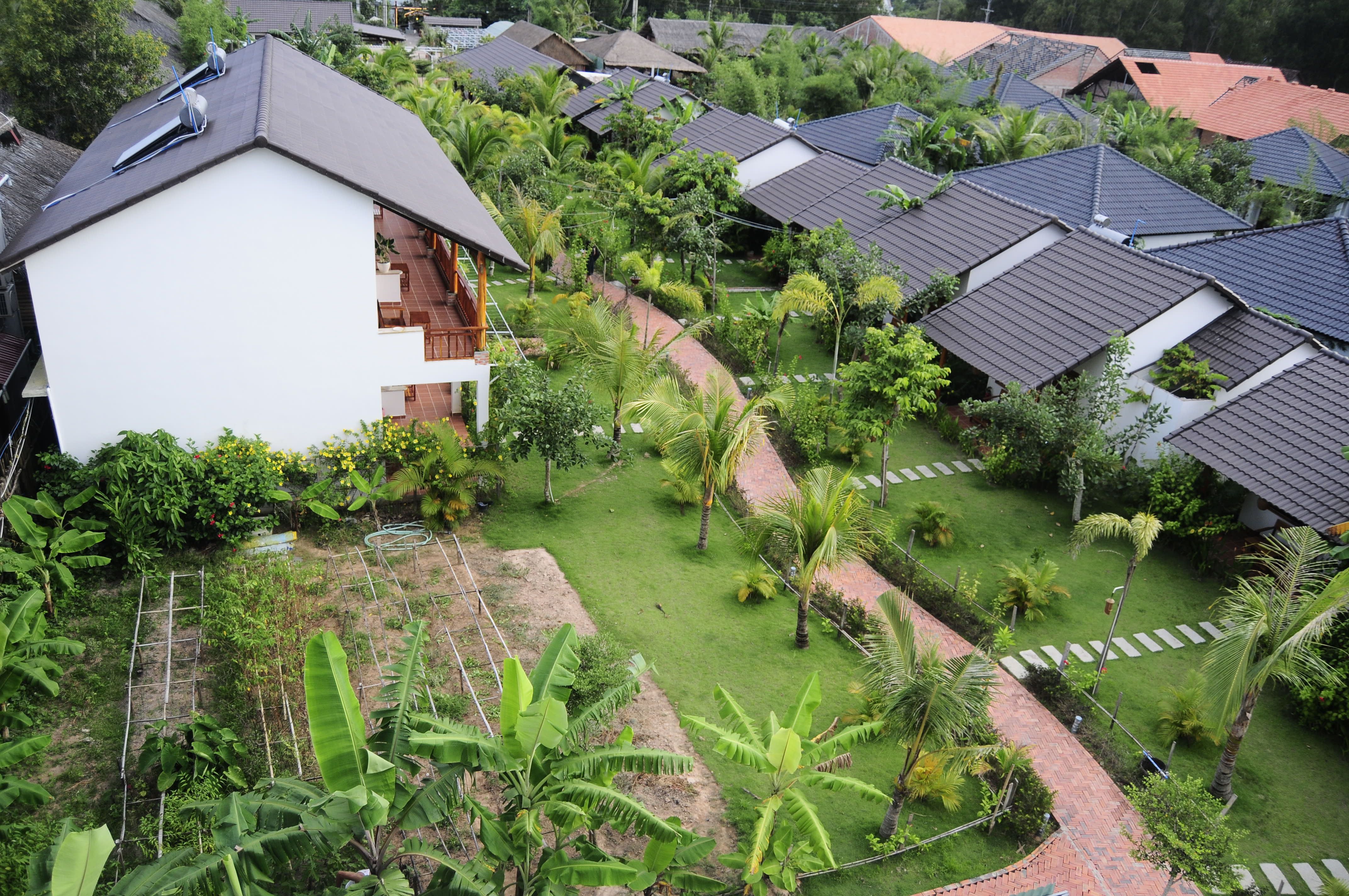 SUPERIOR BUNGALOW GARDEN VIEW WITH BALCONY