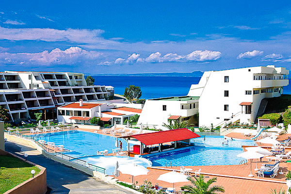 Halkidiki, Hotel Theoxenia, piscina, bar.jpg