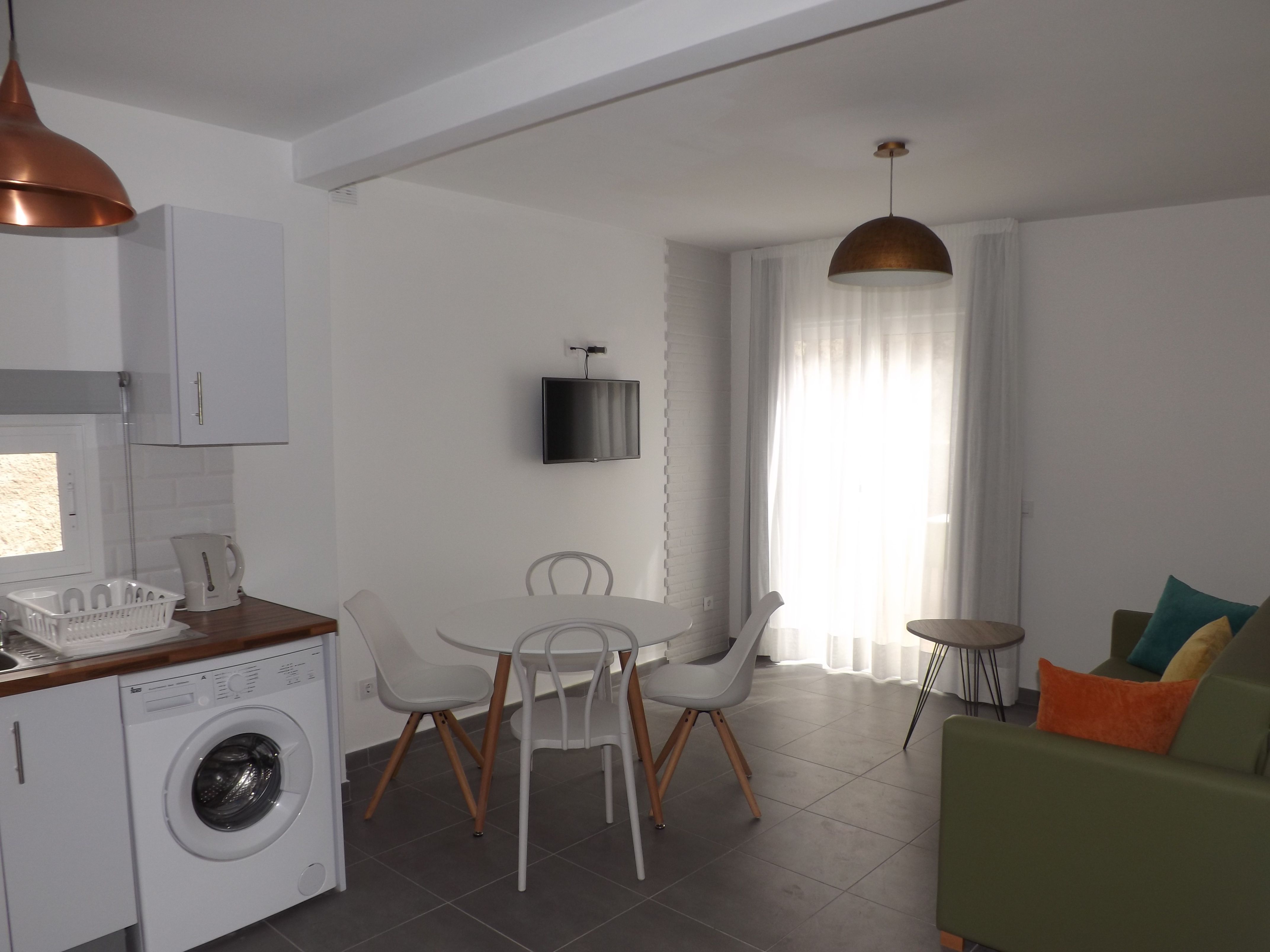 APARTMENT WITH TERRACE