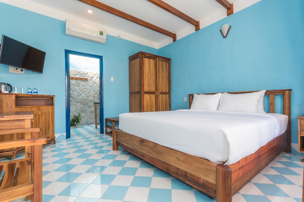 ROOM DELUXE DOUBLE OR TWIN