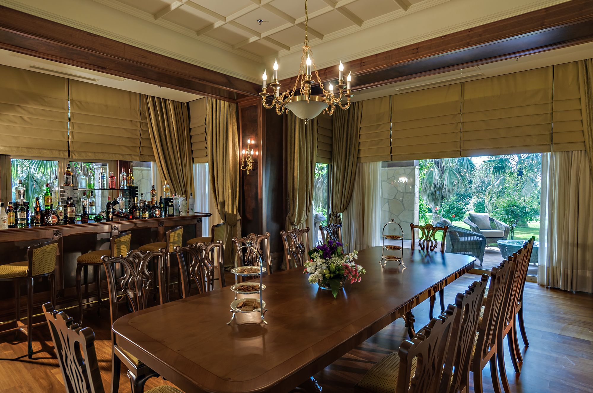 PRESIDENTIAL VILLA