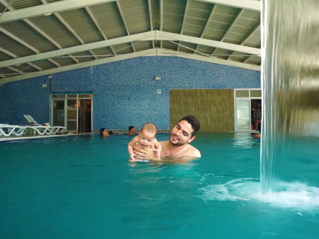 Piscină interioară
