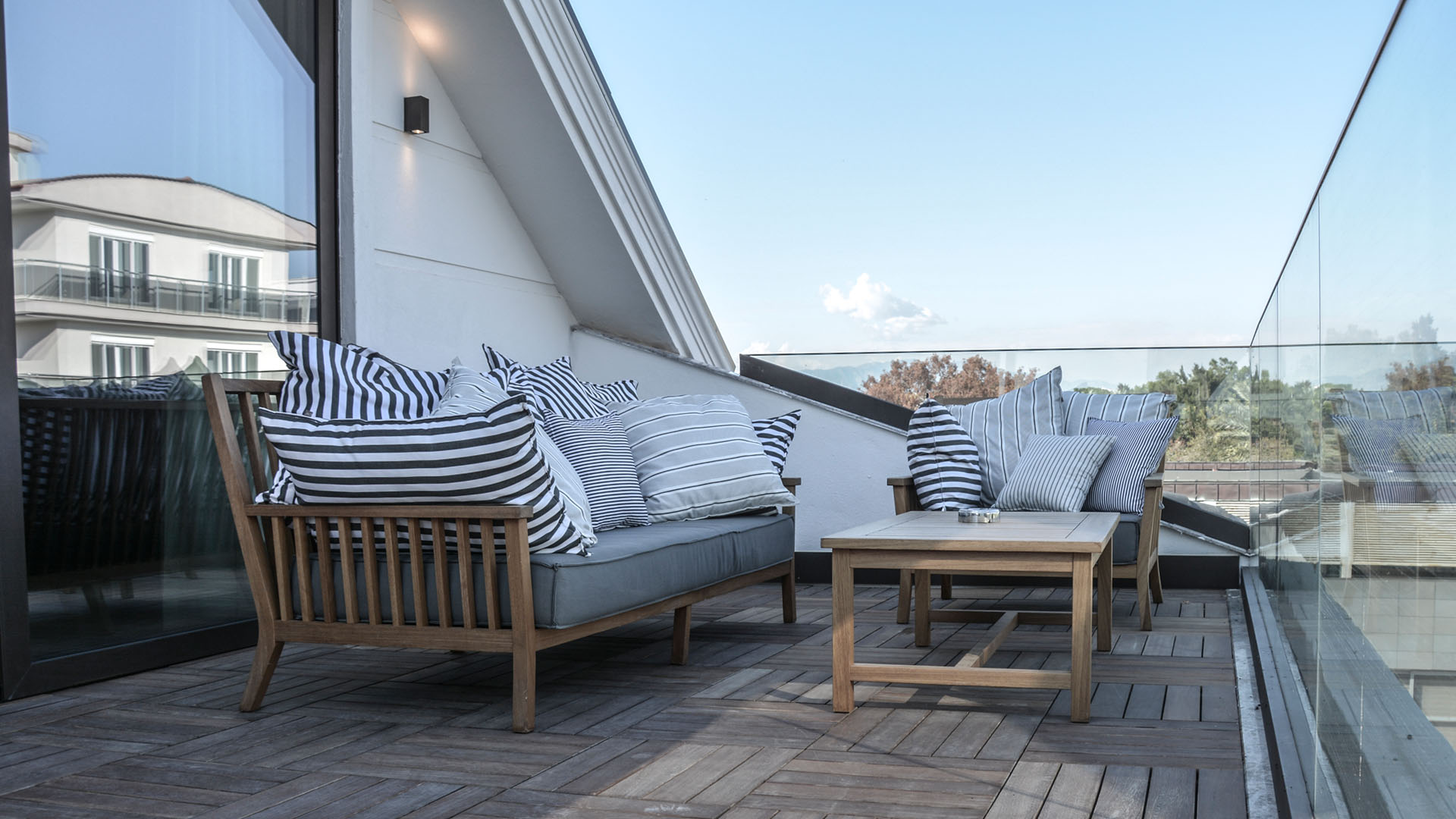Kelly Penthouse Suite