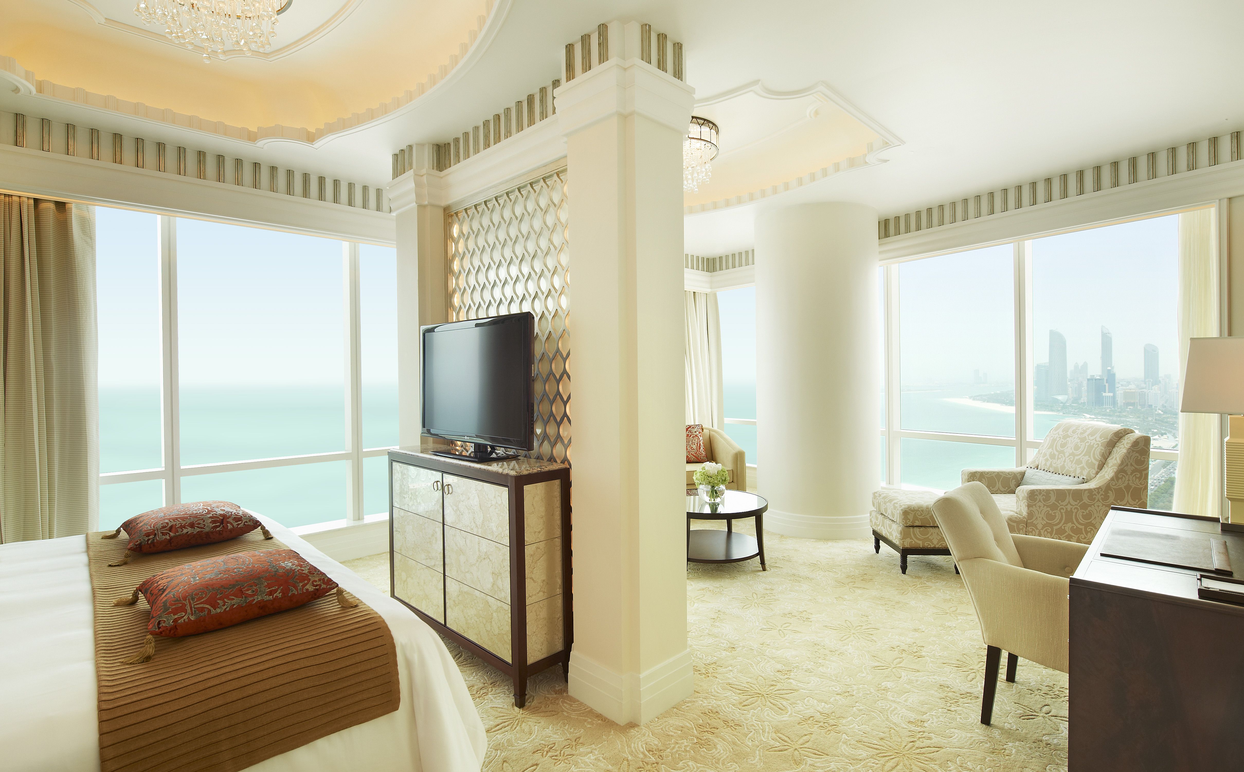 Grand Deluxe Suite