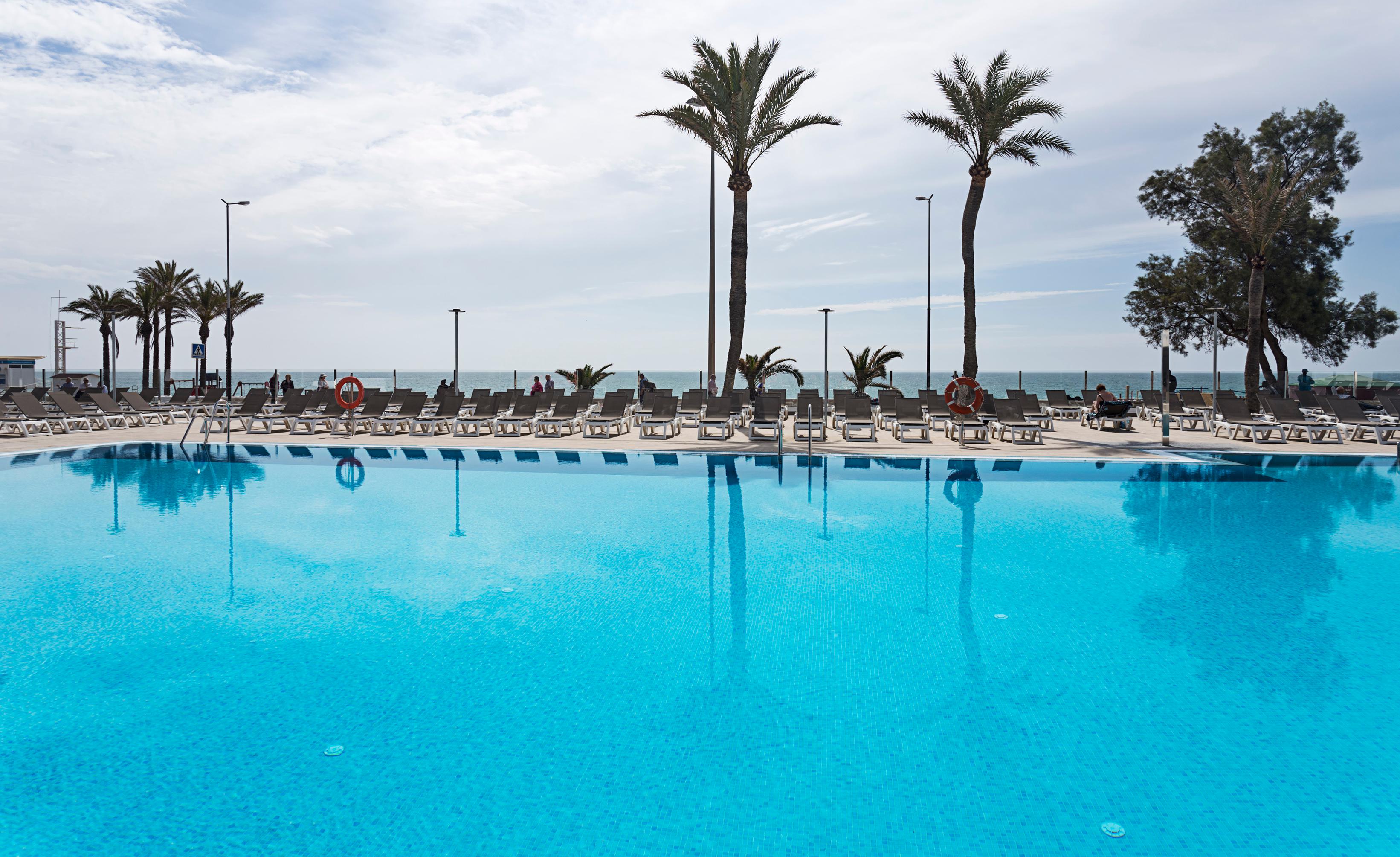 Piscina deschisă