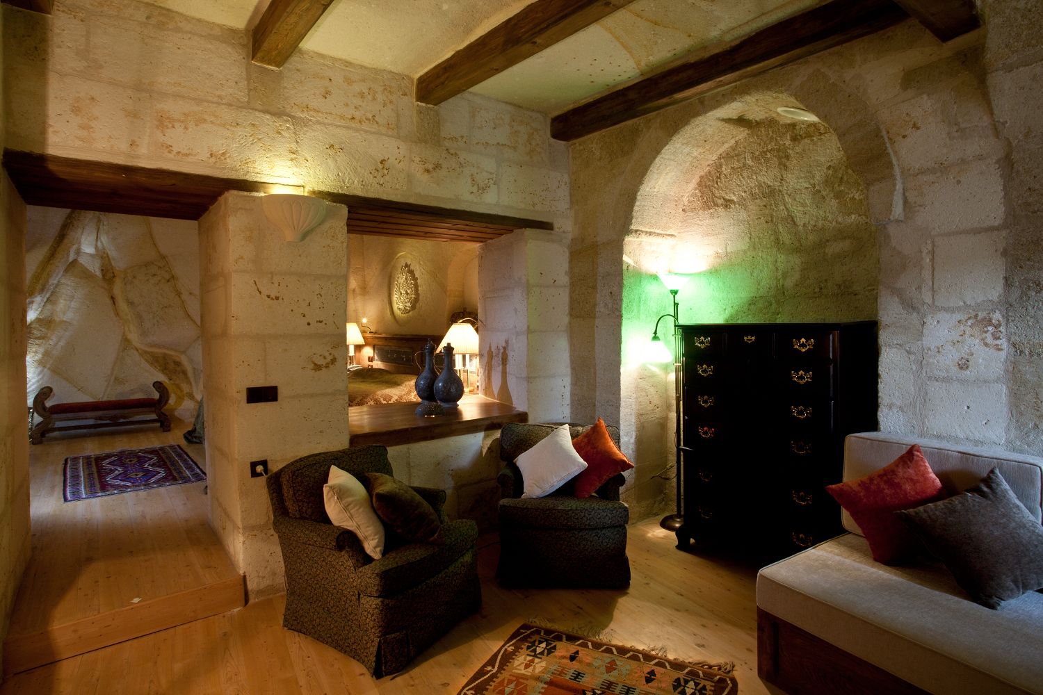  Suite Room  