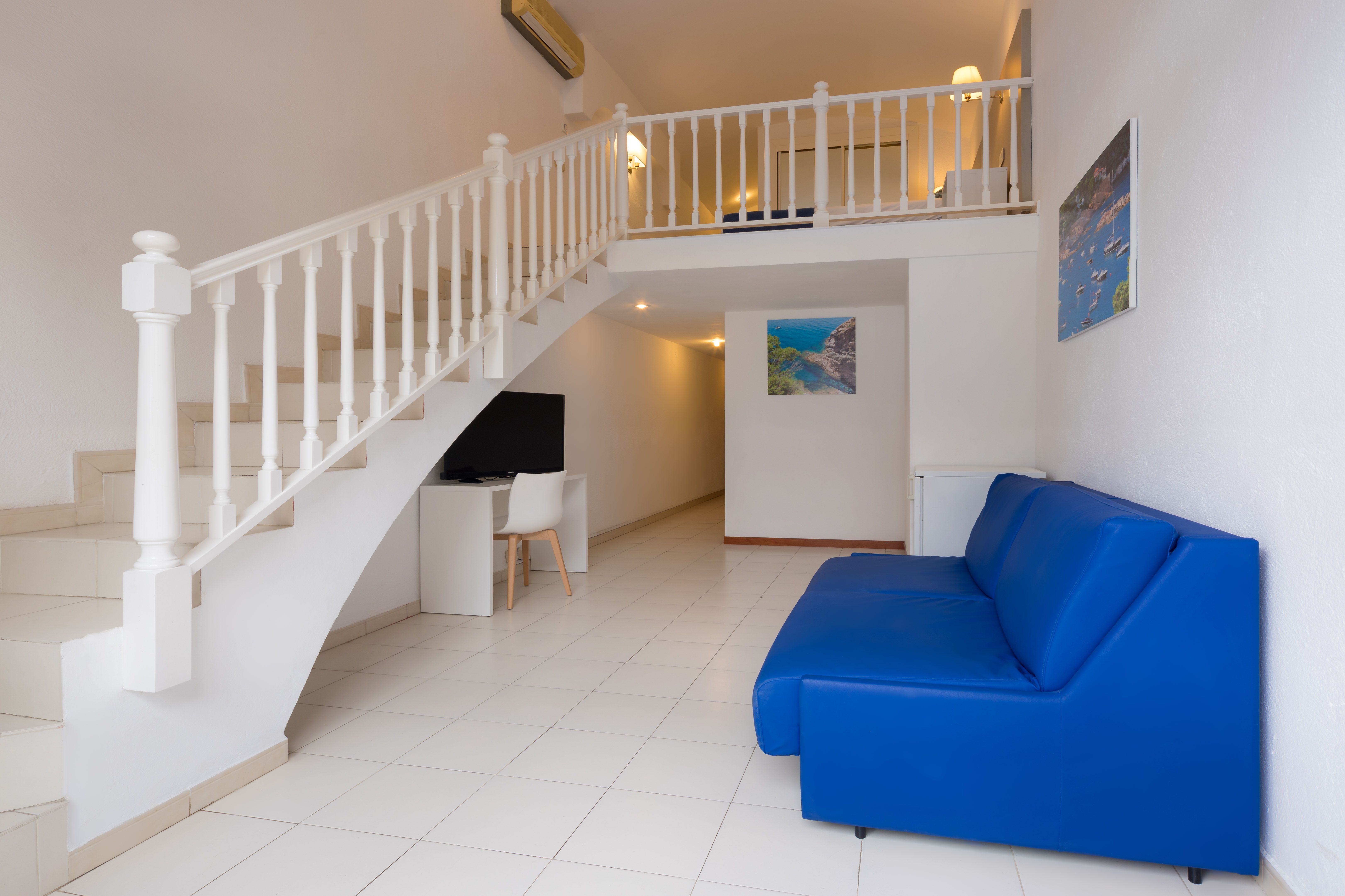 SUPERIOR FAMILY ROOM SEA VIEW BALCONY OR TERRACE
