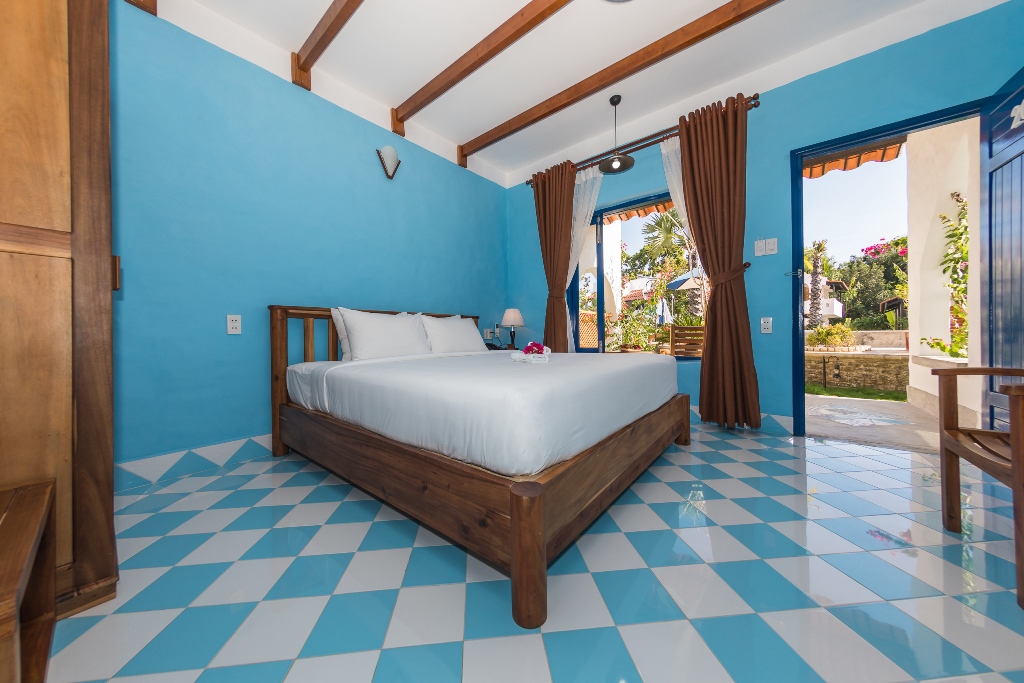 ROOM DELUXE DOUBLE OR TWIN