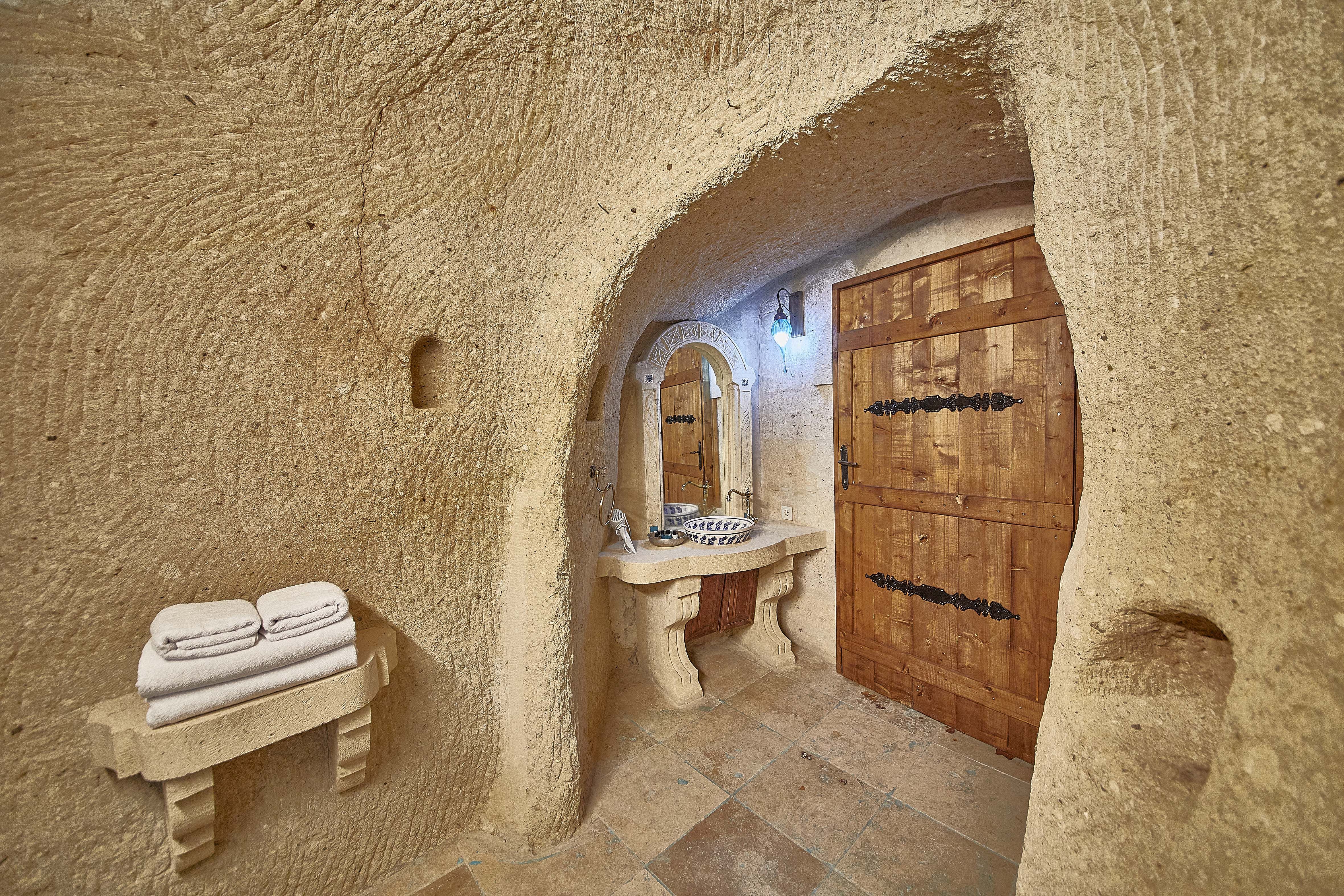 JUNIOR SUITE ROOM