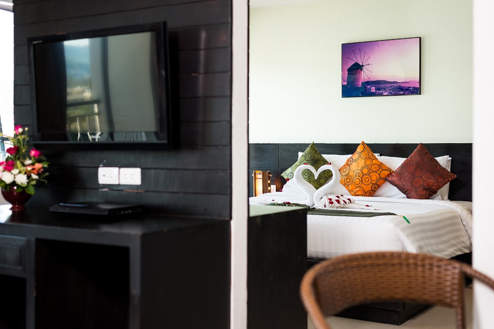 HONEYMOON SUITE