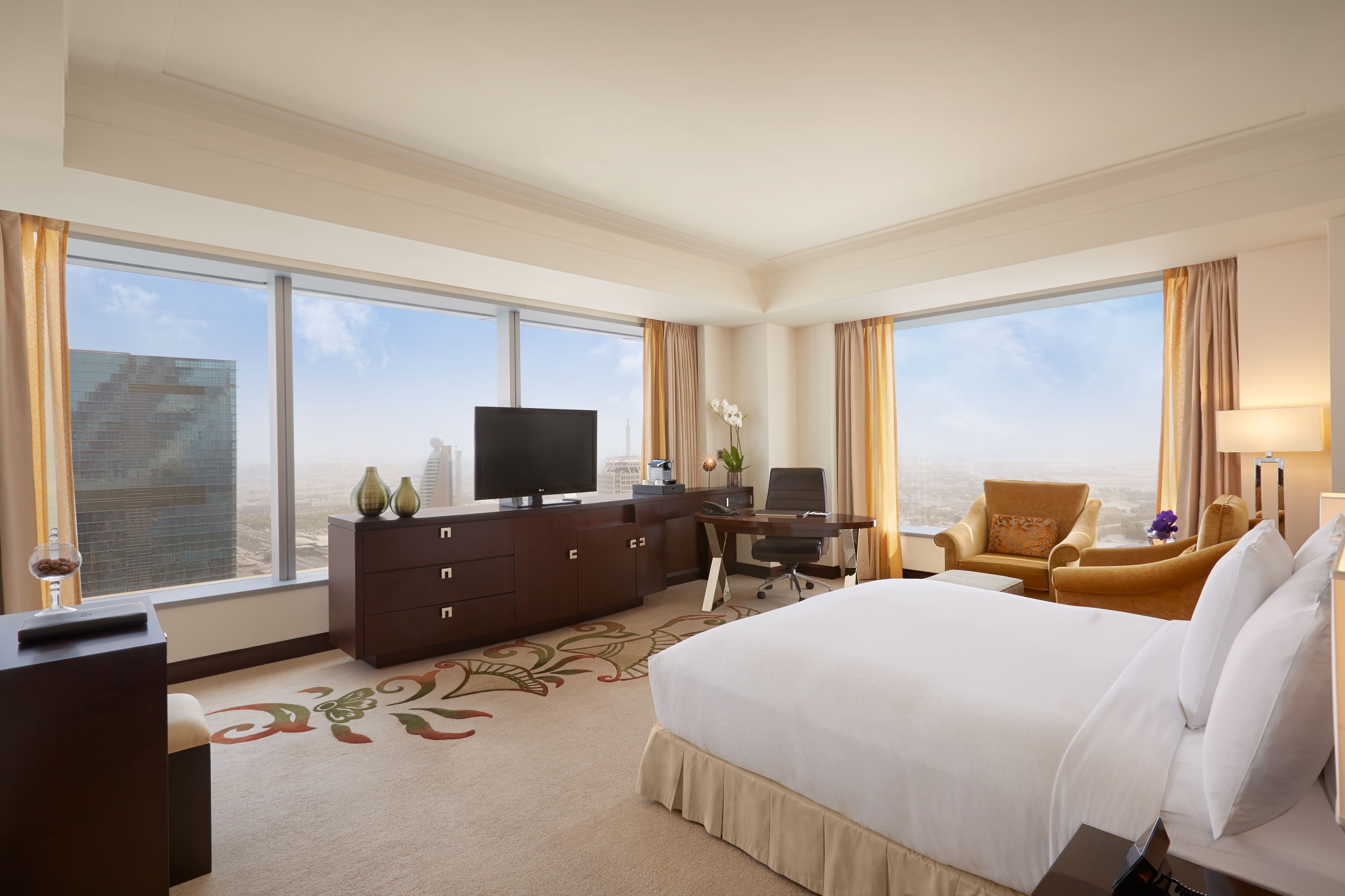 King Deluxe Corner Room