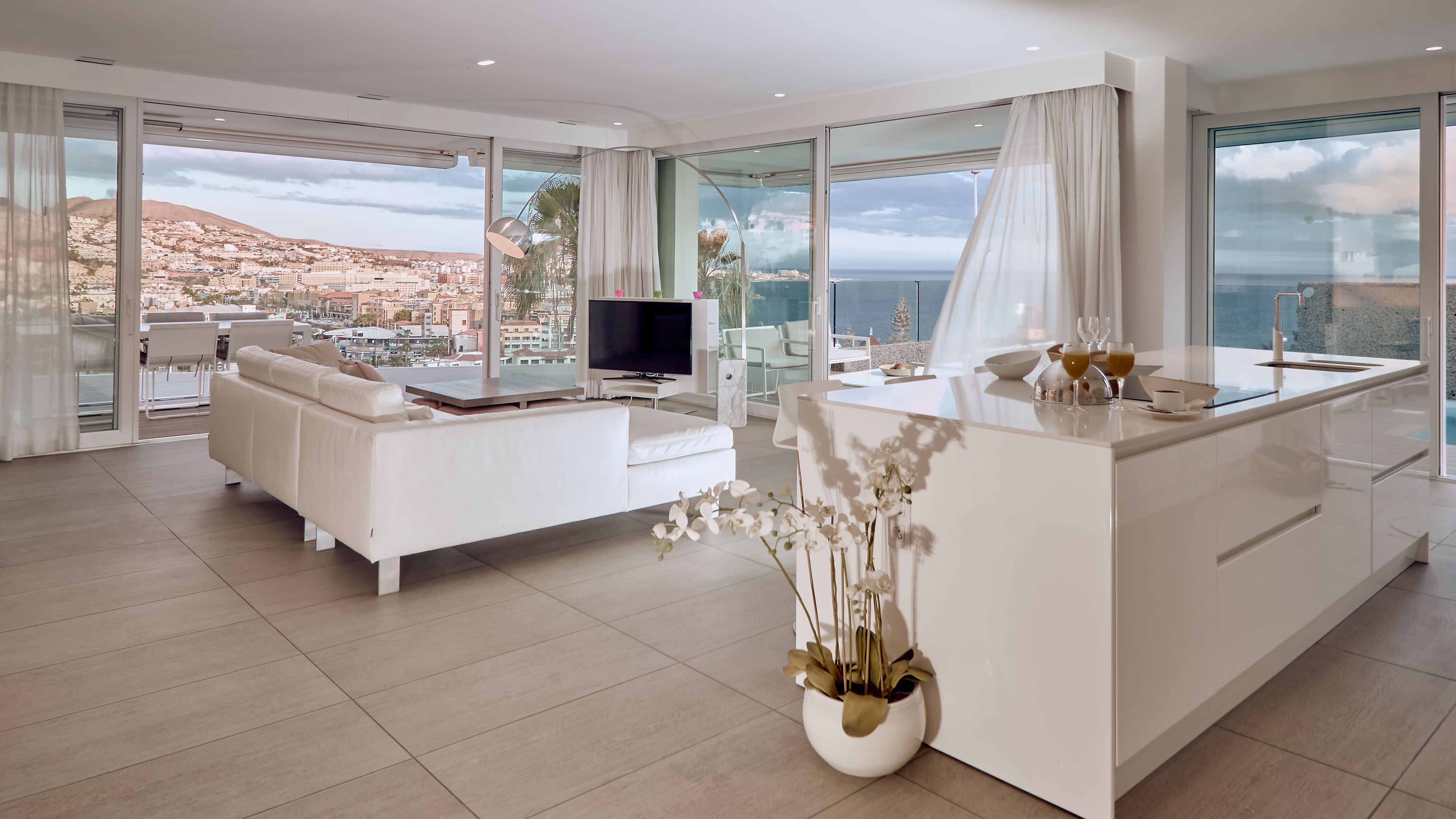 2 BEDROOM SUITE EXTRA LARGE ROOM, WITH SEA VIEW, PRIVATE POOL AND TERRACE (SERENITY ELEGANCE)